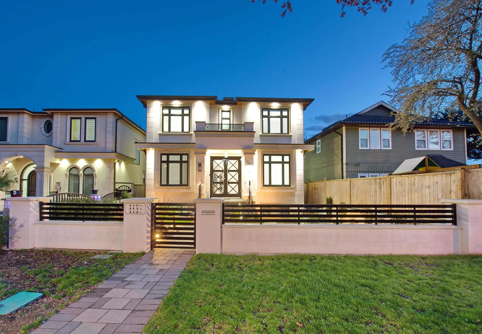 Property at 416 E 63rd Avenue, Vancouver, BC