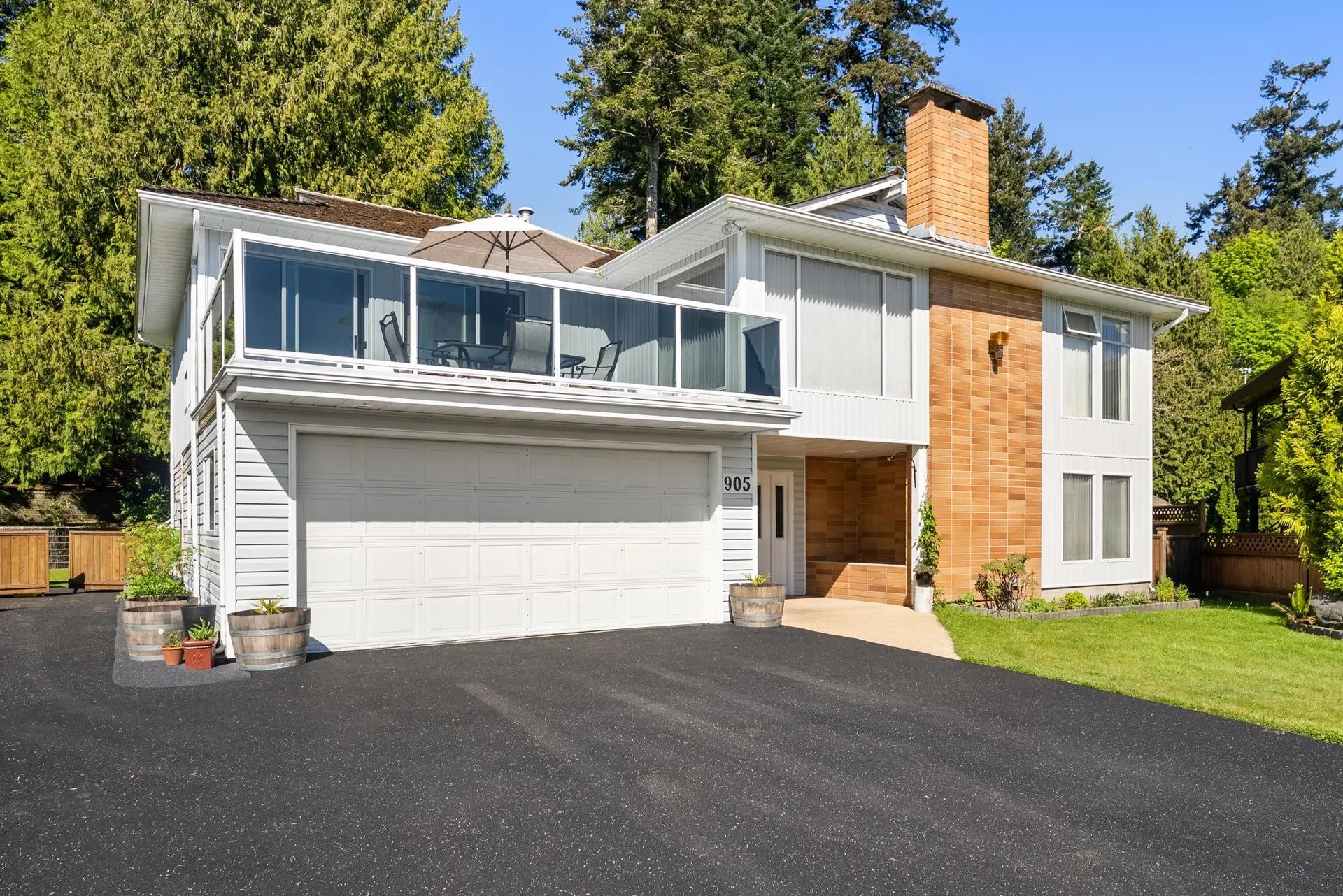 Property at 905 Eden Crescent, Tsawwassen, BC