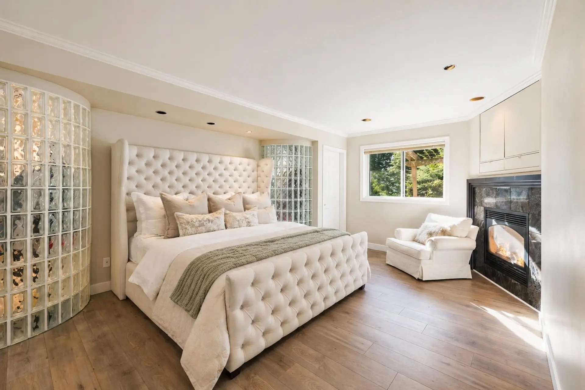 Property at 4110 Burkeridge Place, West Vancouver, BC