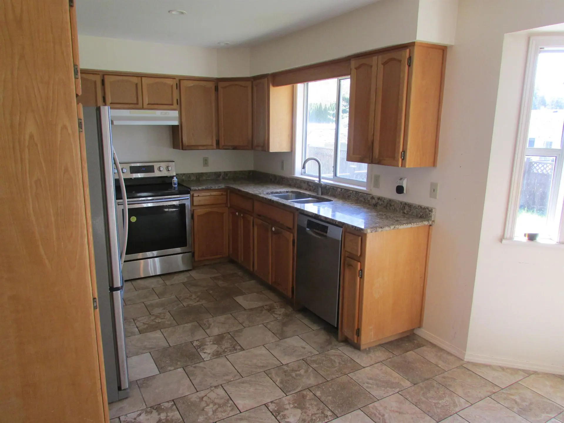 Property at 3019 Cassiar Avenue, Abbotsford, BC