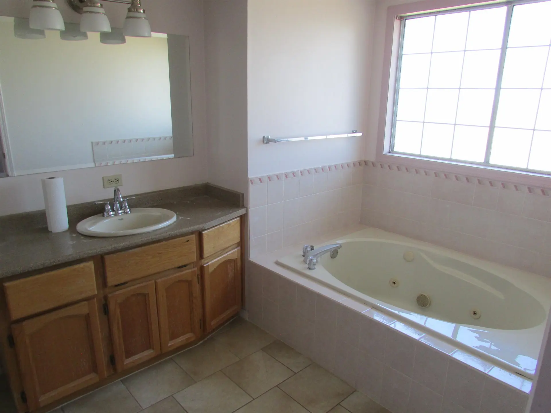 Property at 3019 Cassiar Avenue, Abbotsford, BC