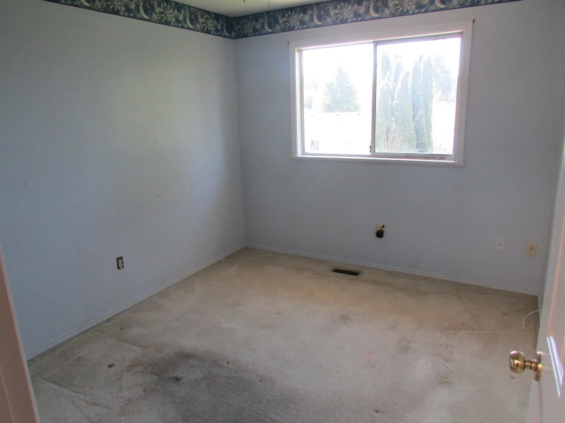 Property at 3019 Cassiar Avenue, Abbotsford, BC