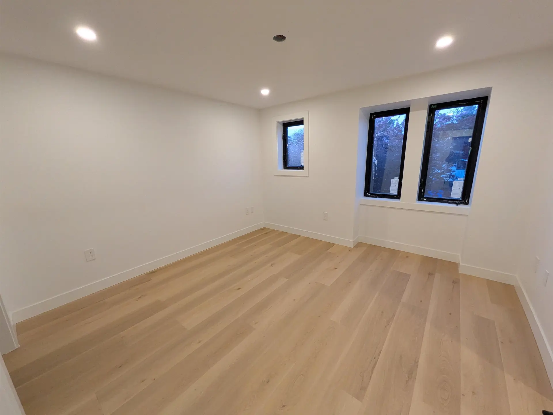 920 E 16th Avenue - Image 7