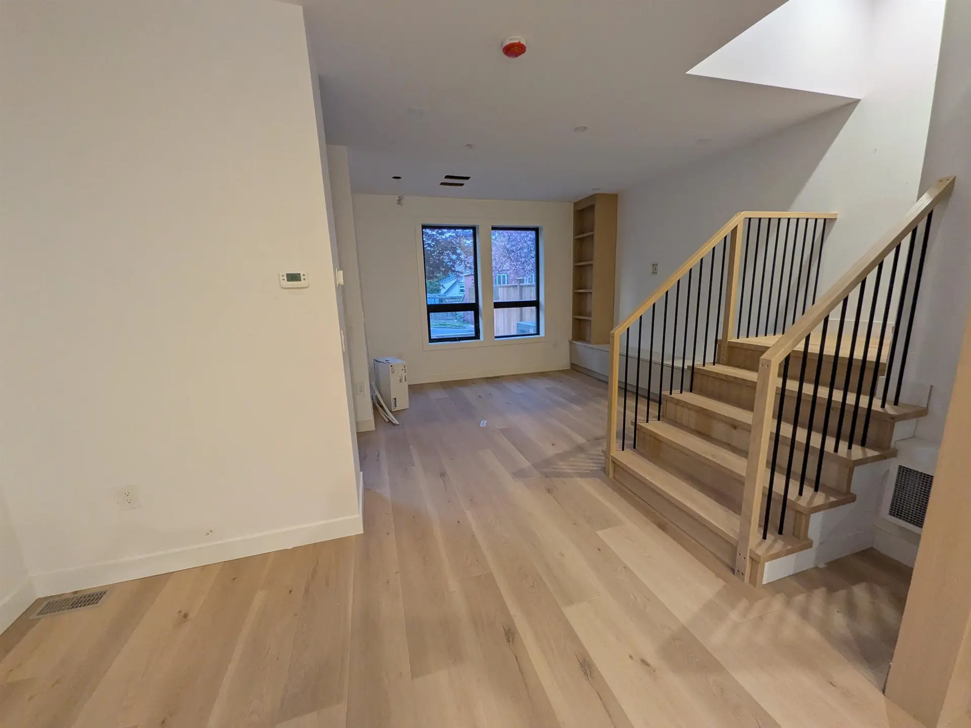 920 E 16th Avenue - Image 3