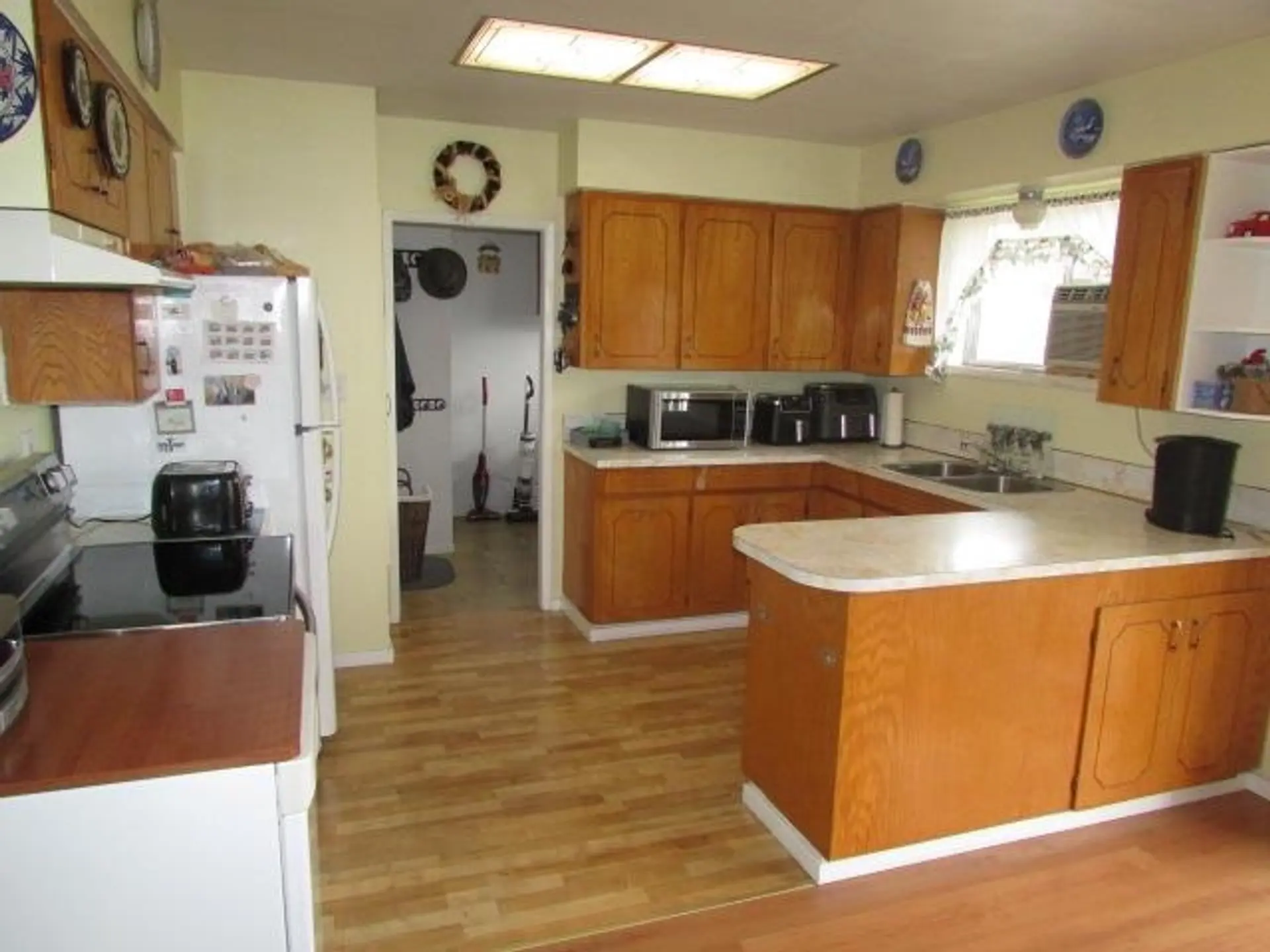 Property at 32149 Autumn Avenue, Abbotsford, BC