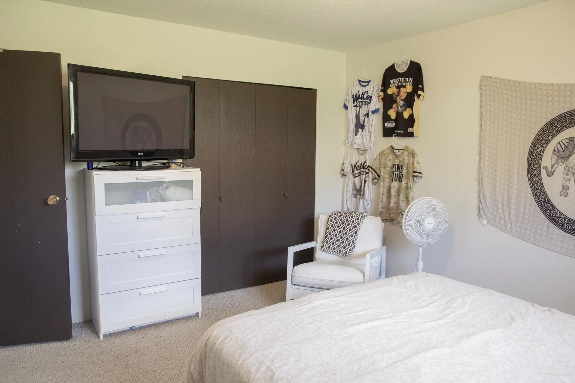 Property at 5754 Binnacle Avenue, Sechelt, BC