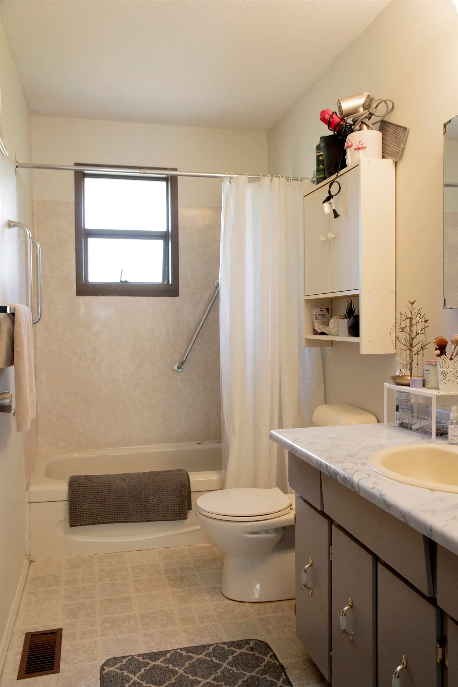 5754 Binnacle Avenue - Image 10
