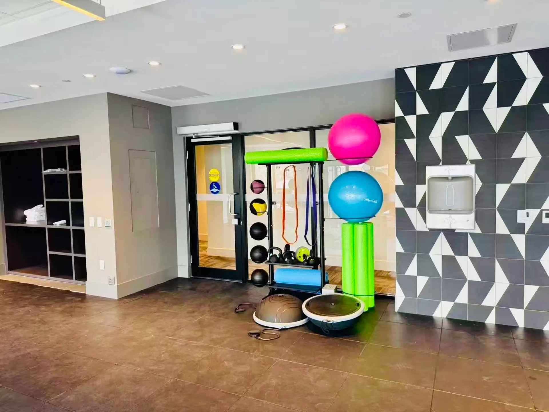 Property at #602 2729 Kingsway, Vancouver, BC