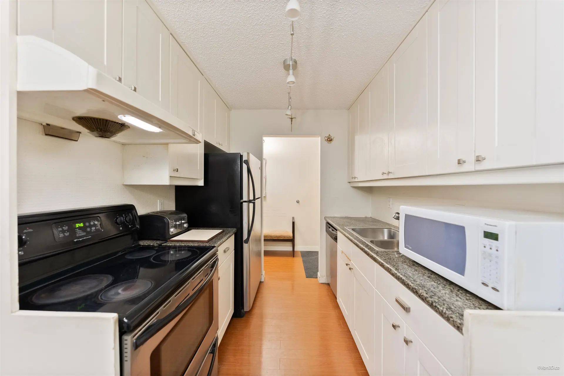 #204 2299 E 30th Avenue - Image 9