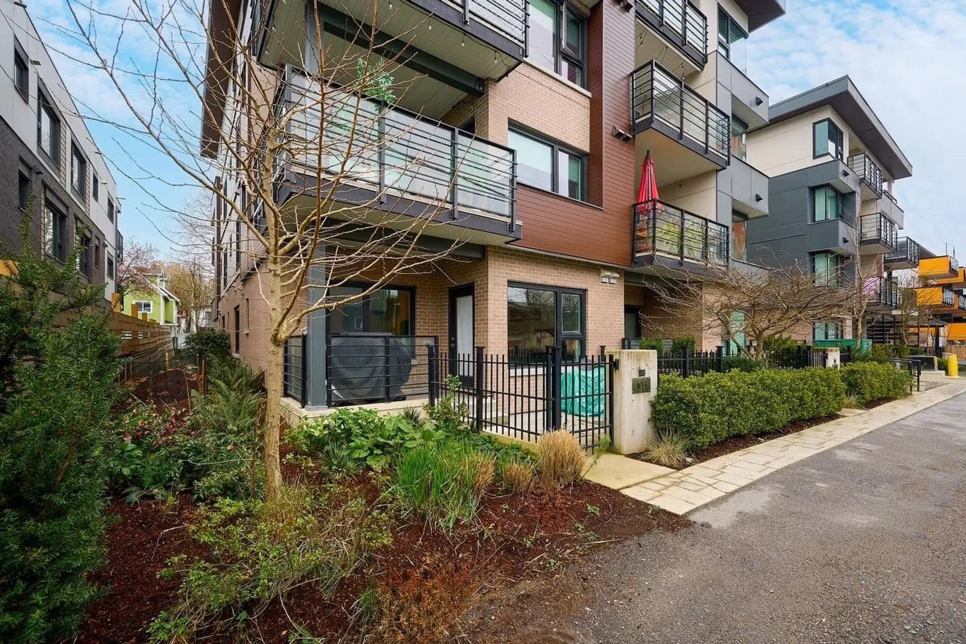 #103 2666 Duke Street - Image 2