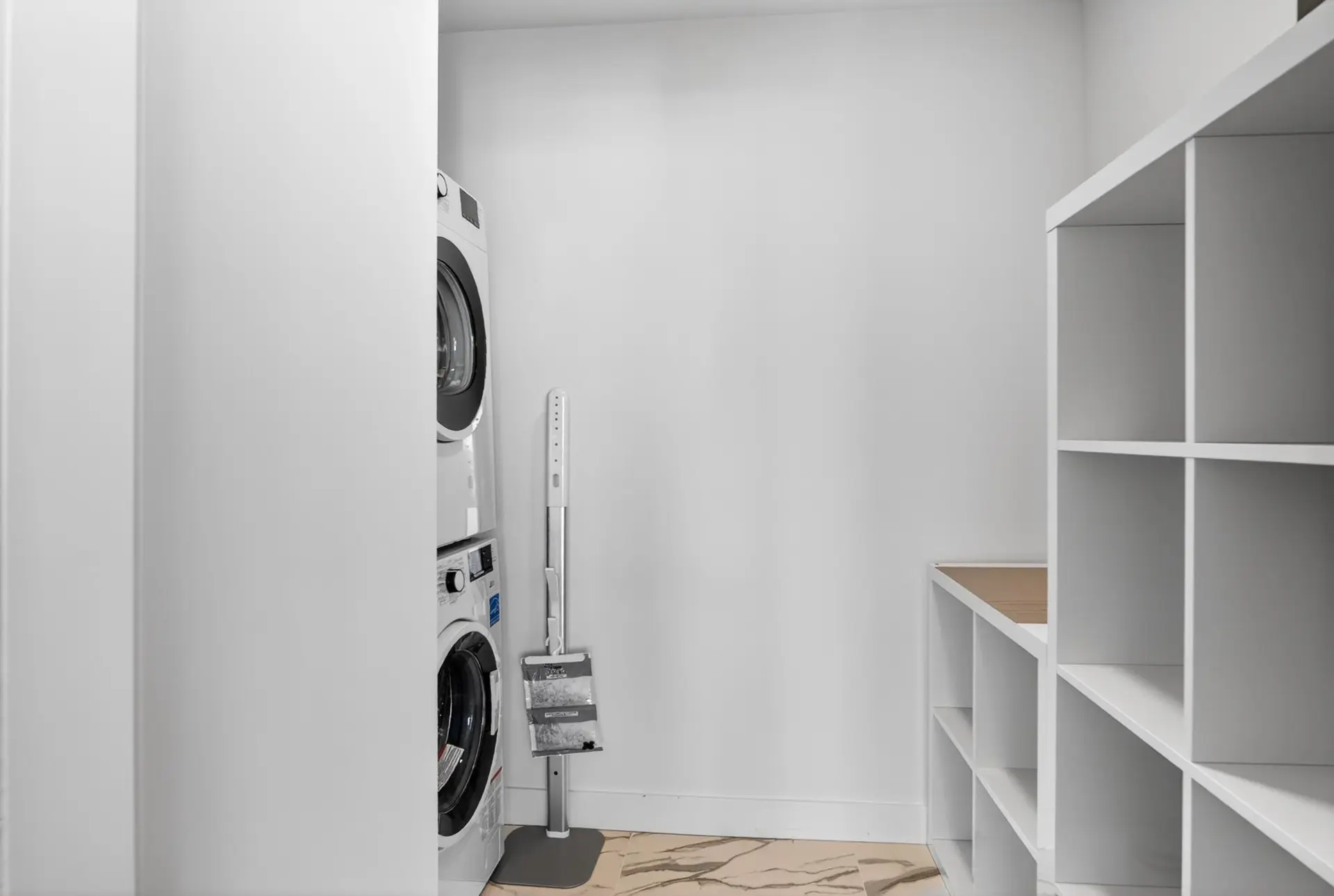 Property at #1700 3280 Corvette Way, Richmond, BC