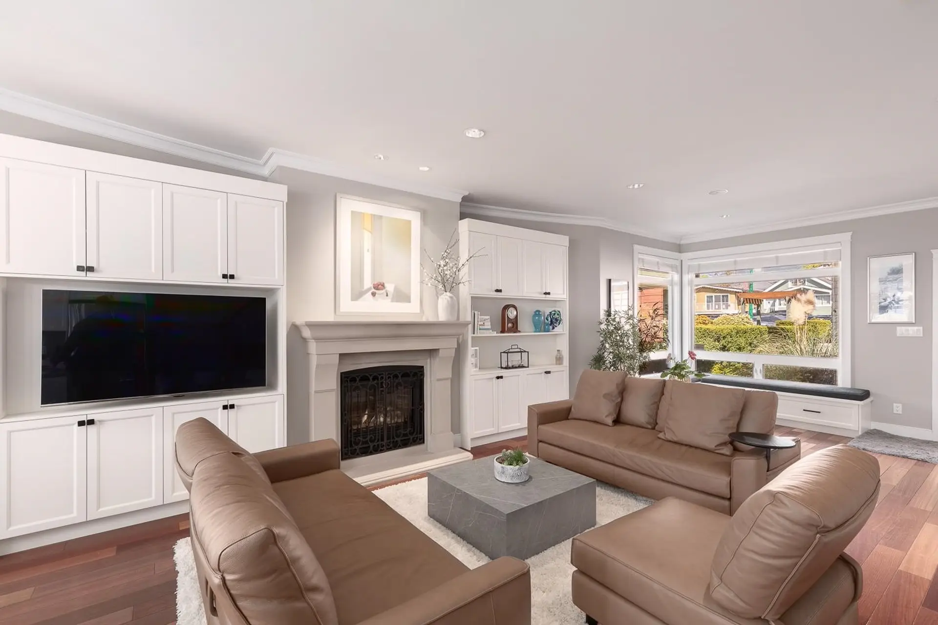 Property at 227 E 17 Street, North Vancouver, BC