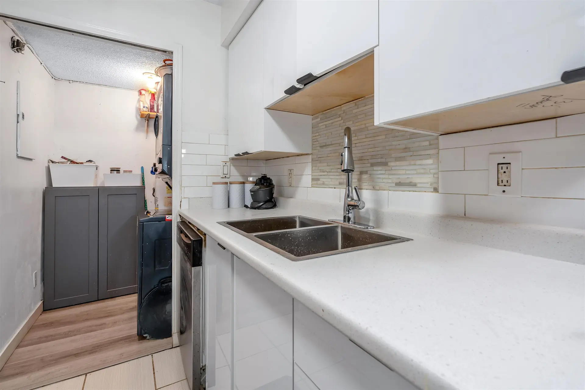 Property at #813 10620 150 Street, Surrey, BC