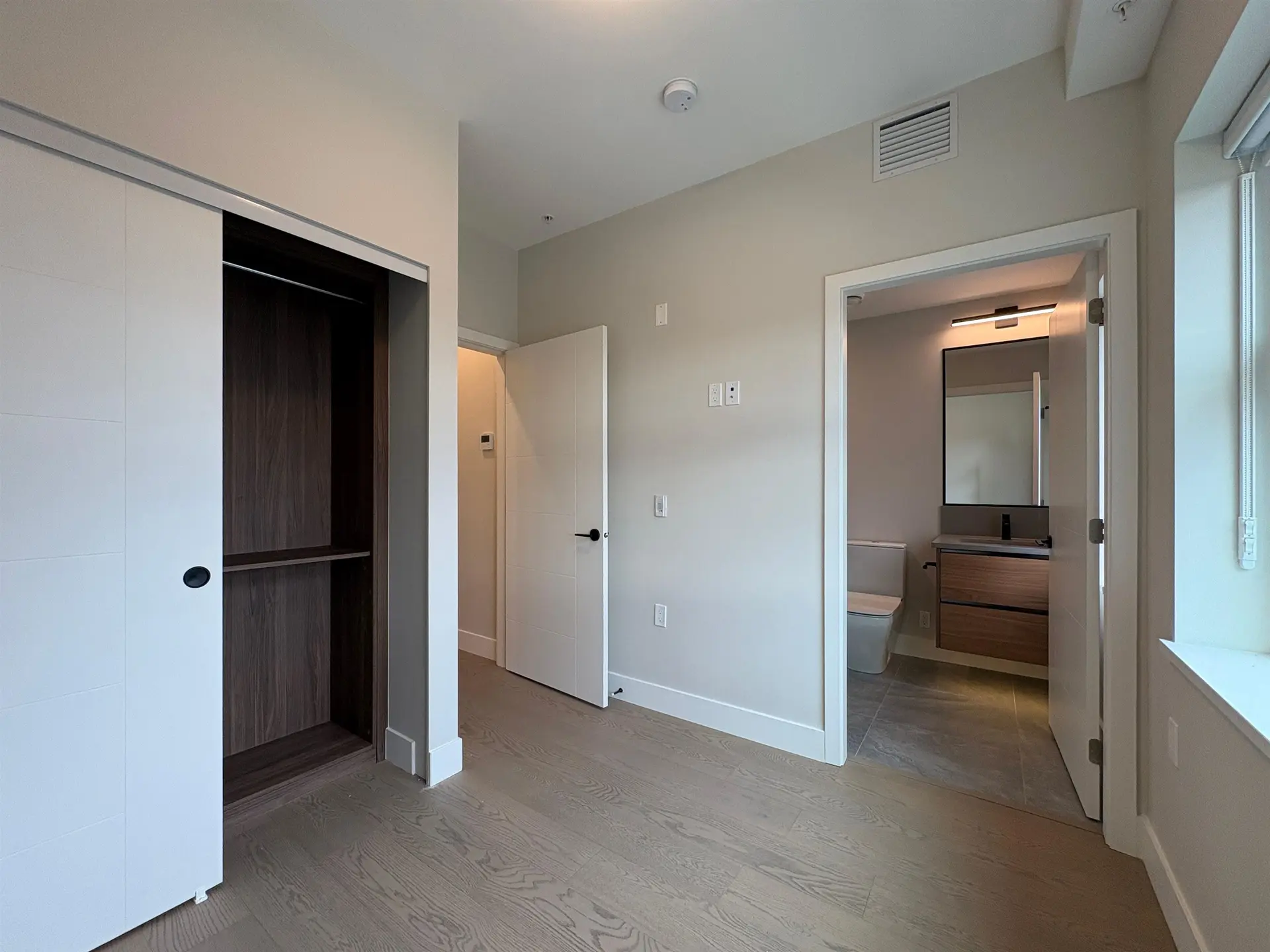 Property at 125 W 41st Avenue, Vancouver, BC