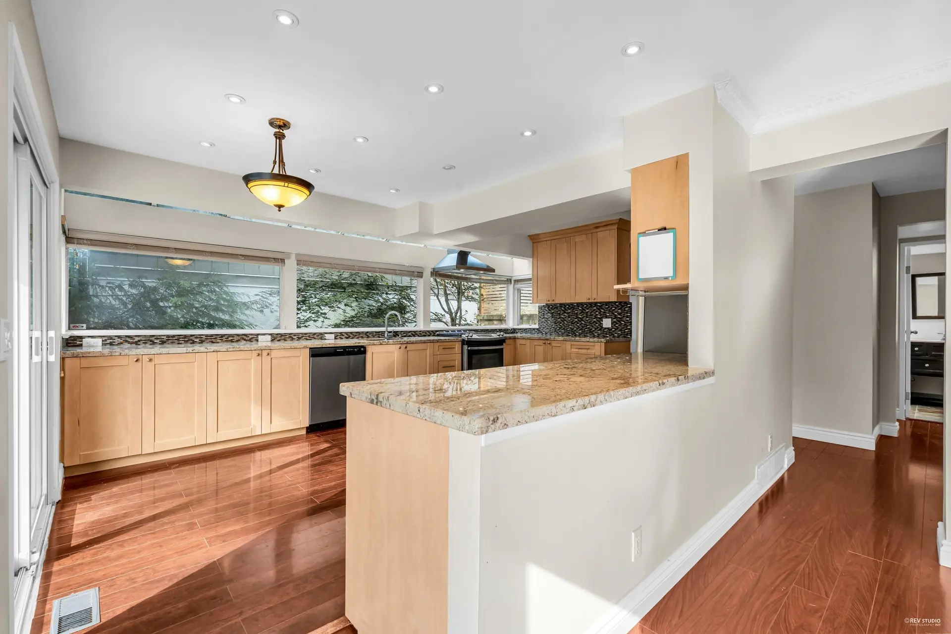 84 Laurie Crescent - Image 5