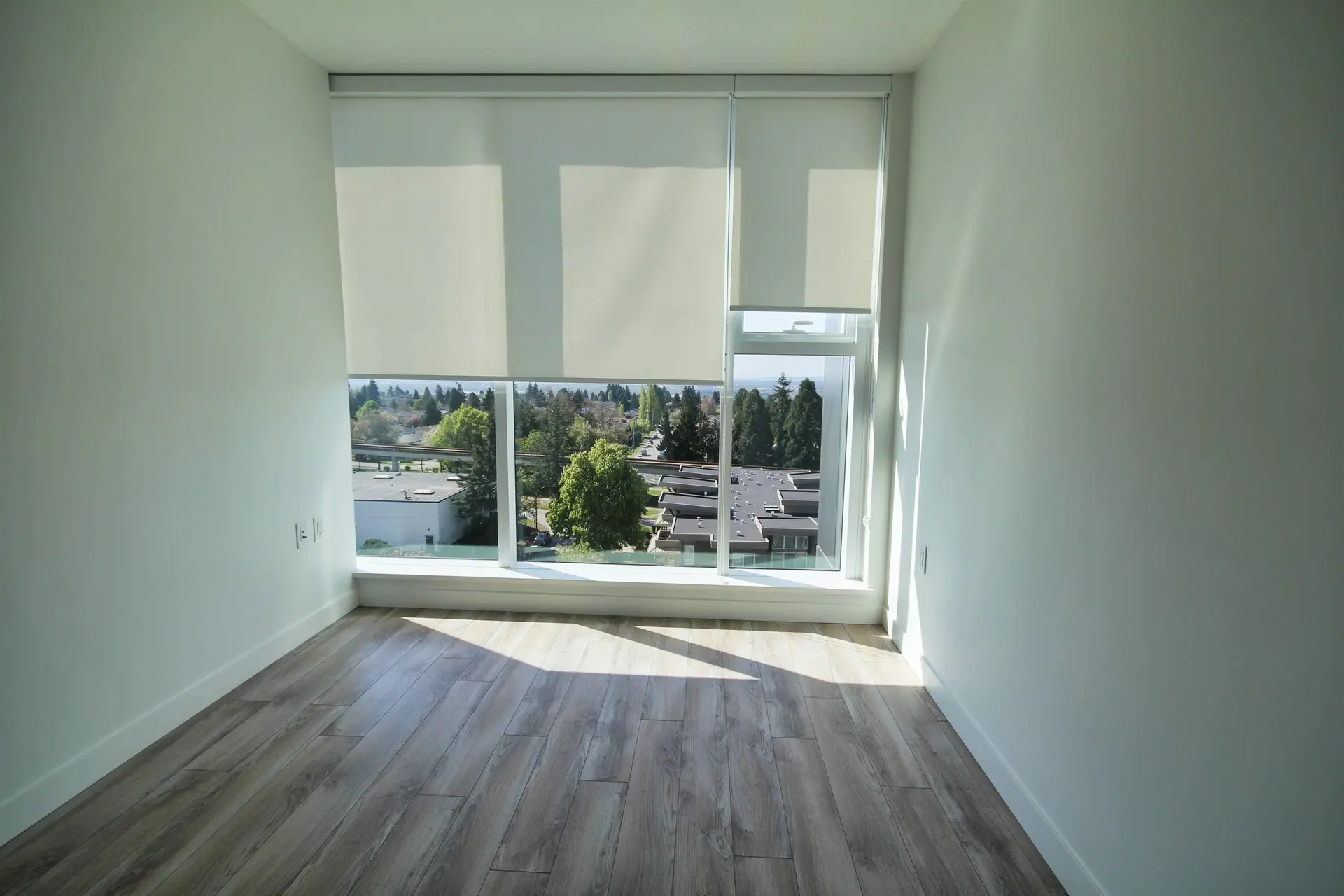 #907 6699 Dunblane Avenue - Image 10