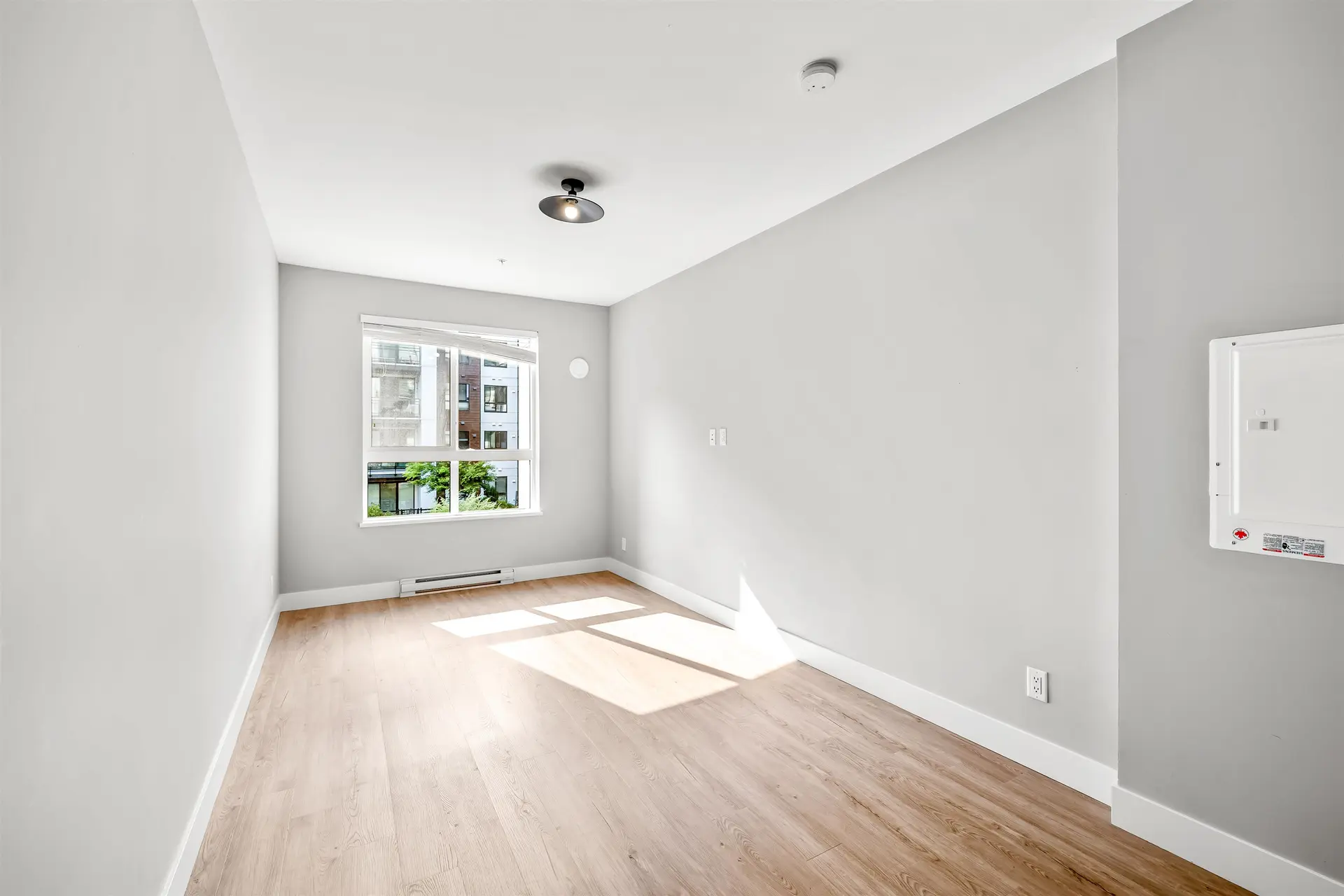 #B208 20838 78b Avenue - Image 9