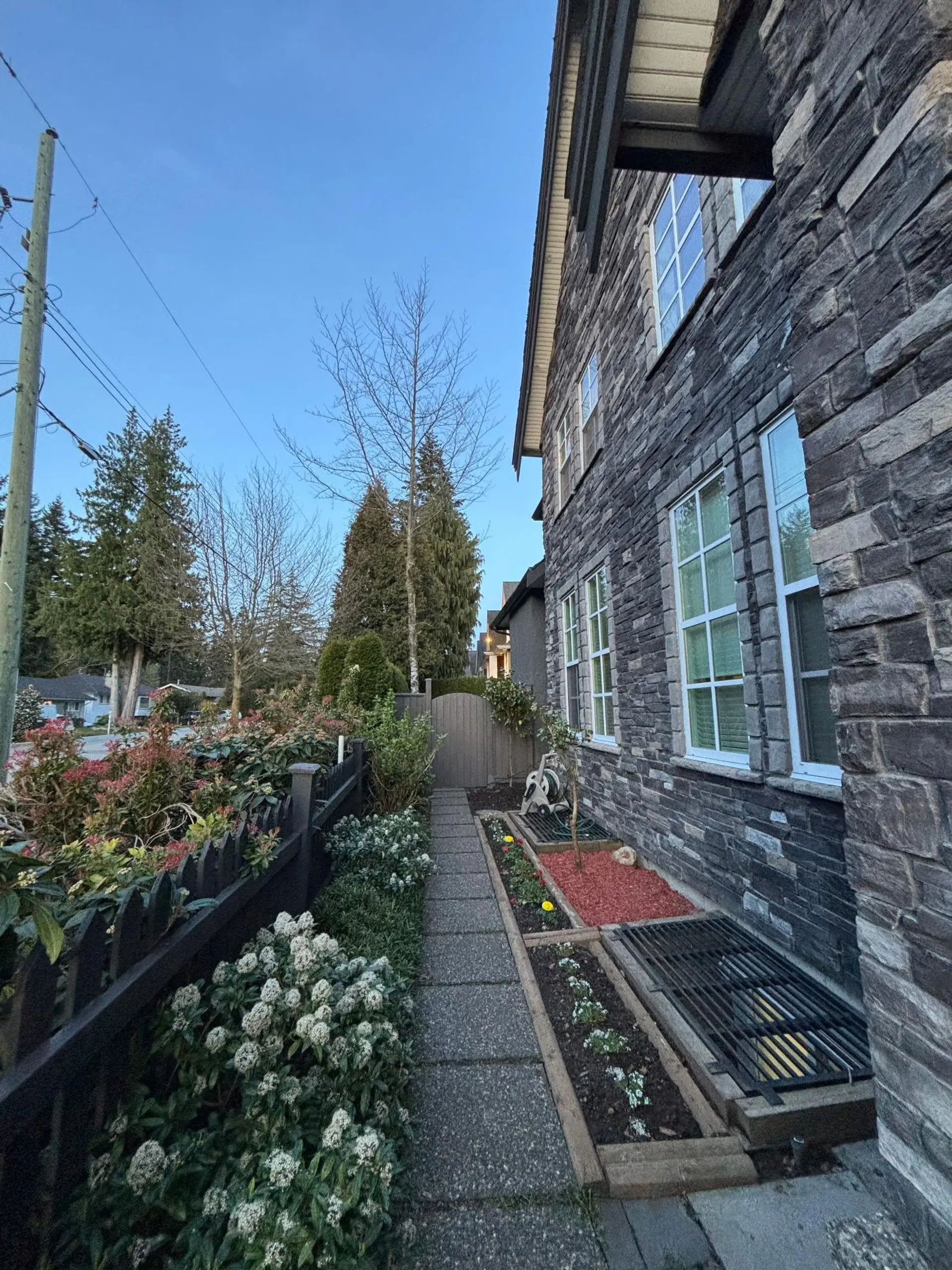 2798 162 Street - Image 15