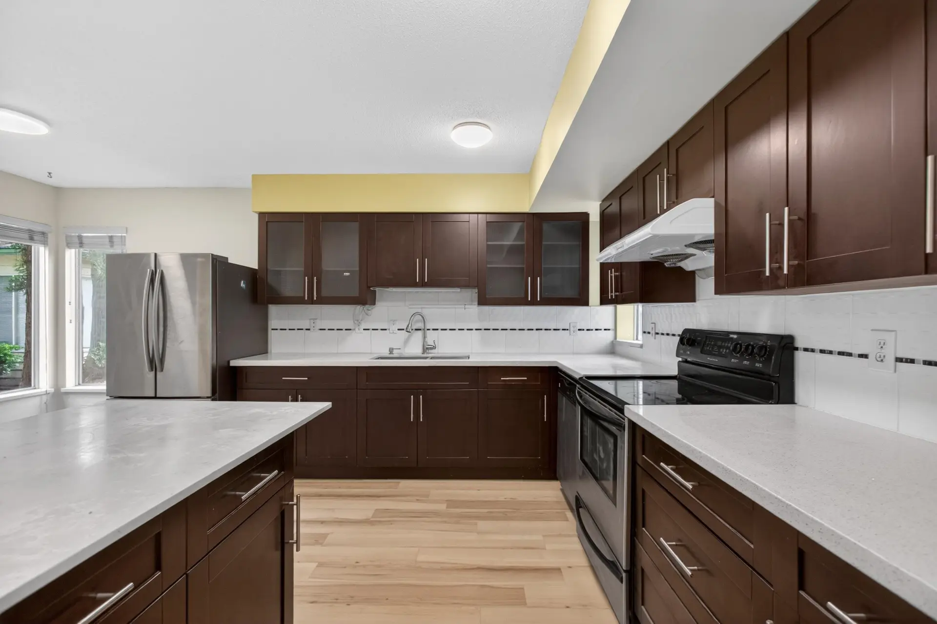 #8 7611 Moffatt Road - Image 5