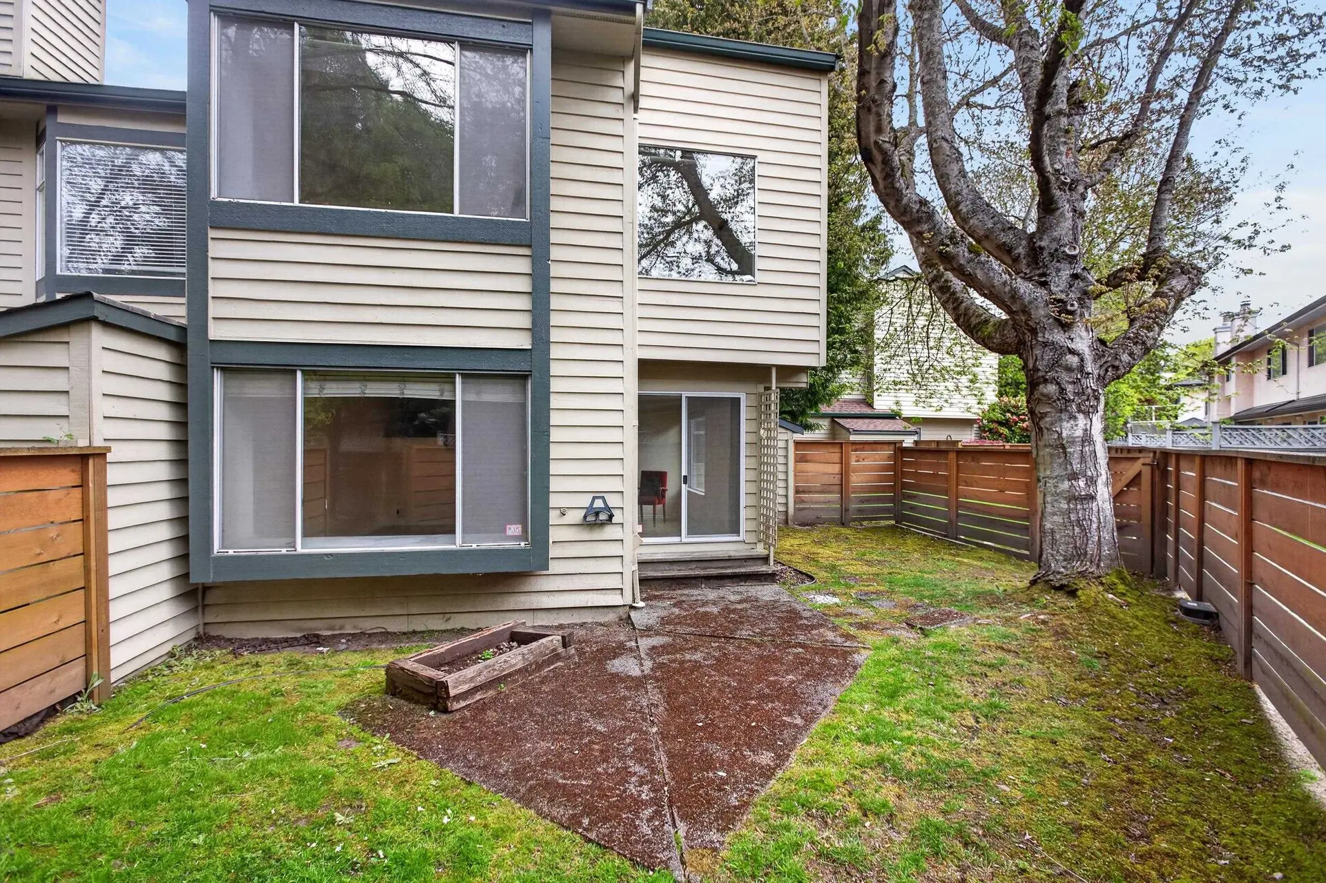 #8 7611 Moffatt Road - Image 16