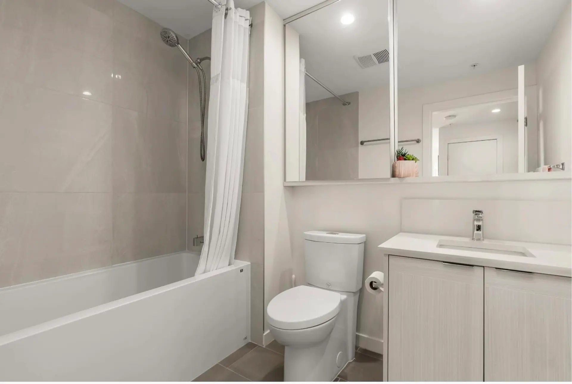 #2207 5051 Imperial Street - Image 3