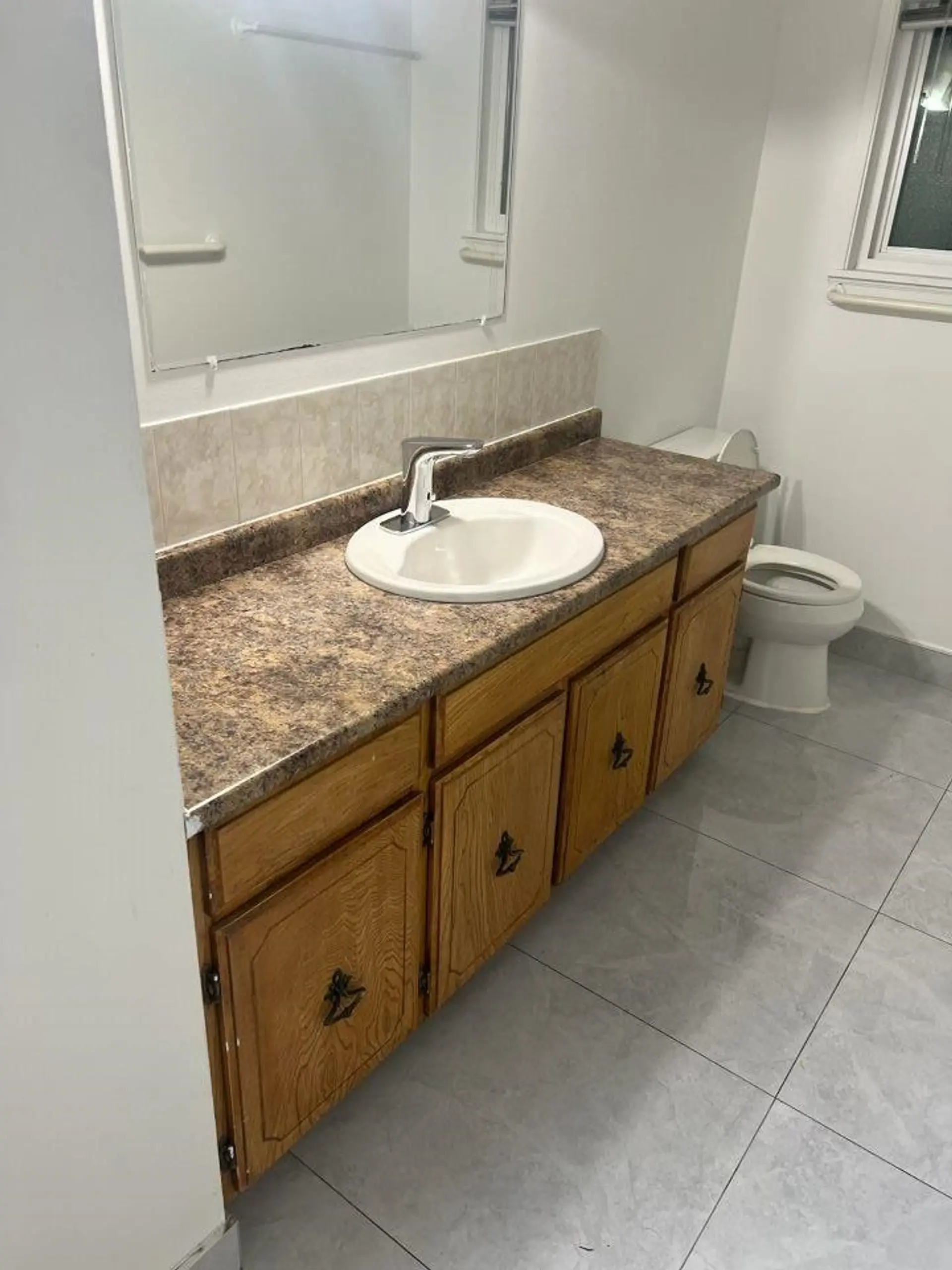 4815 201 Street - Image 11