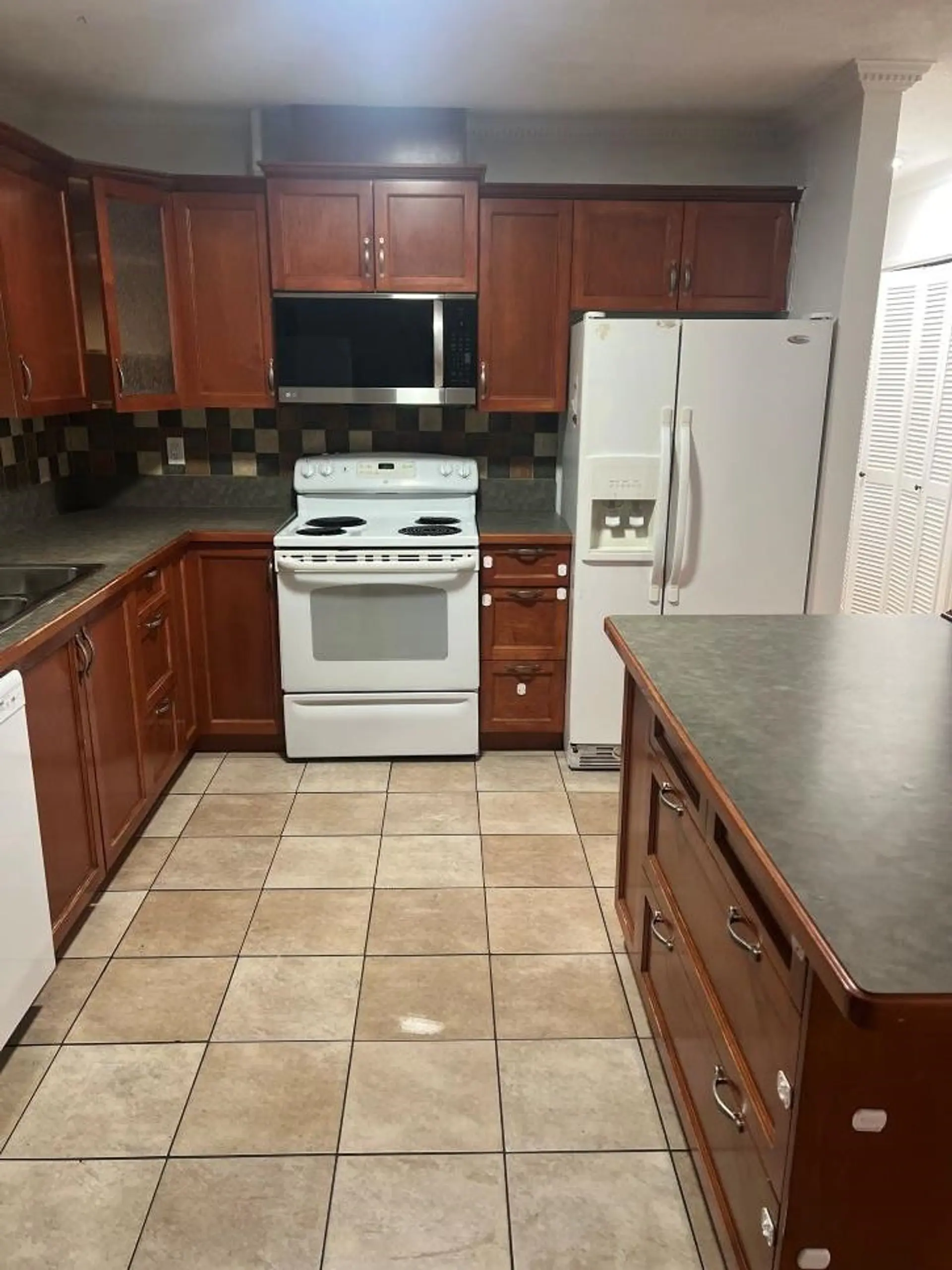 4815 201 Street - Image 18