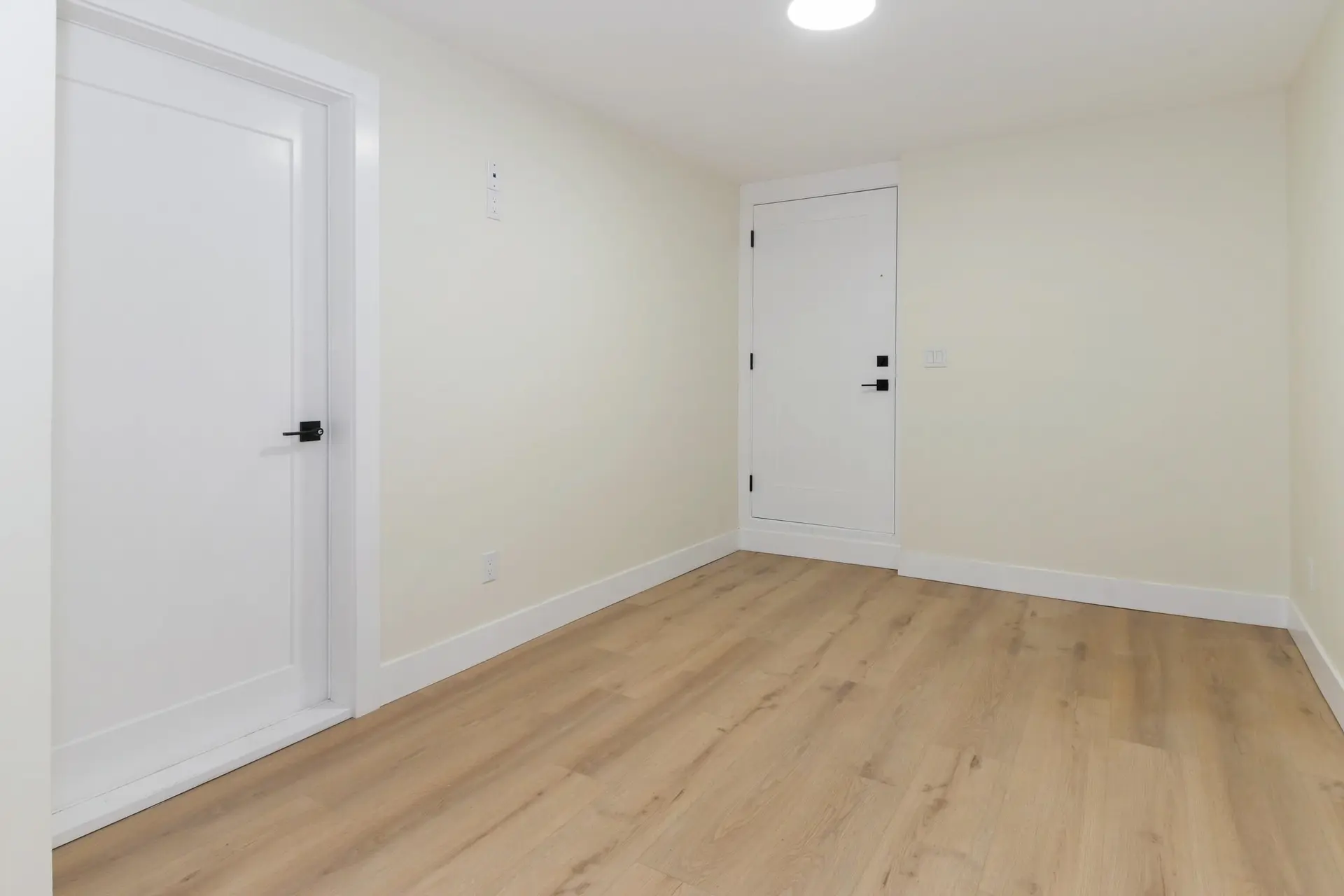 34630 Immel Street - Image 17