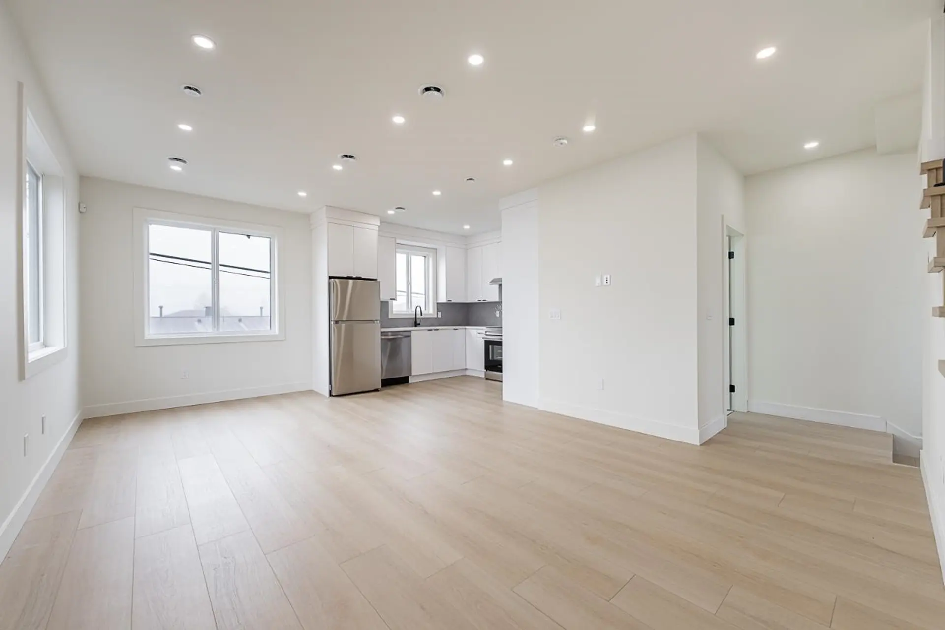 #4 6554 Charles Street - Image 7