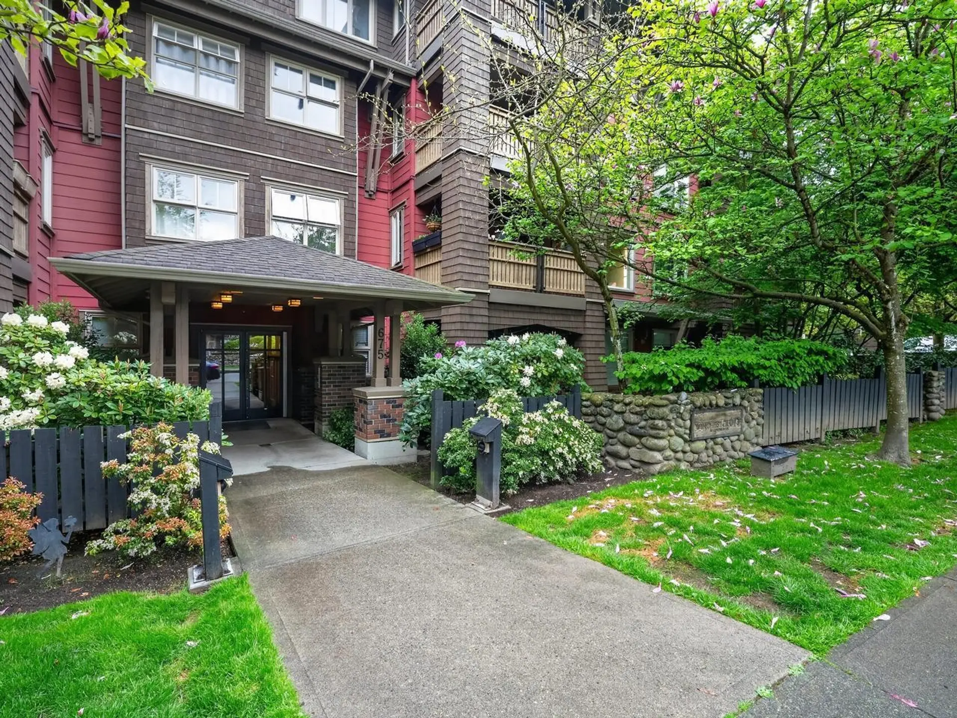 Property at #304 675 Park Crescent, New Westminster, BC