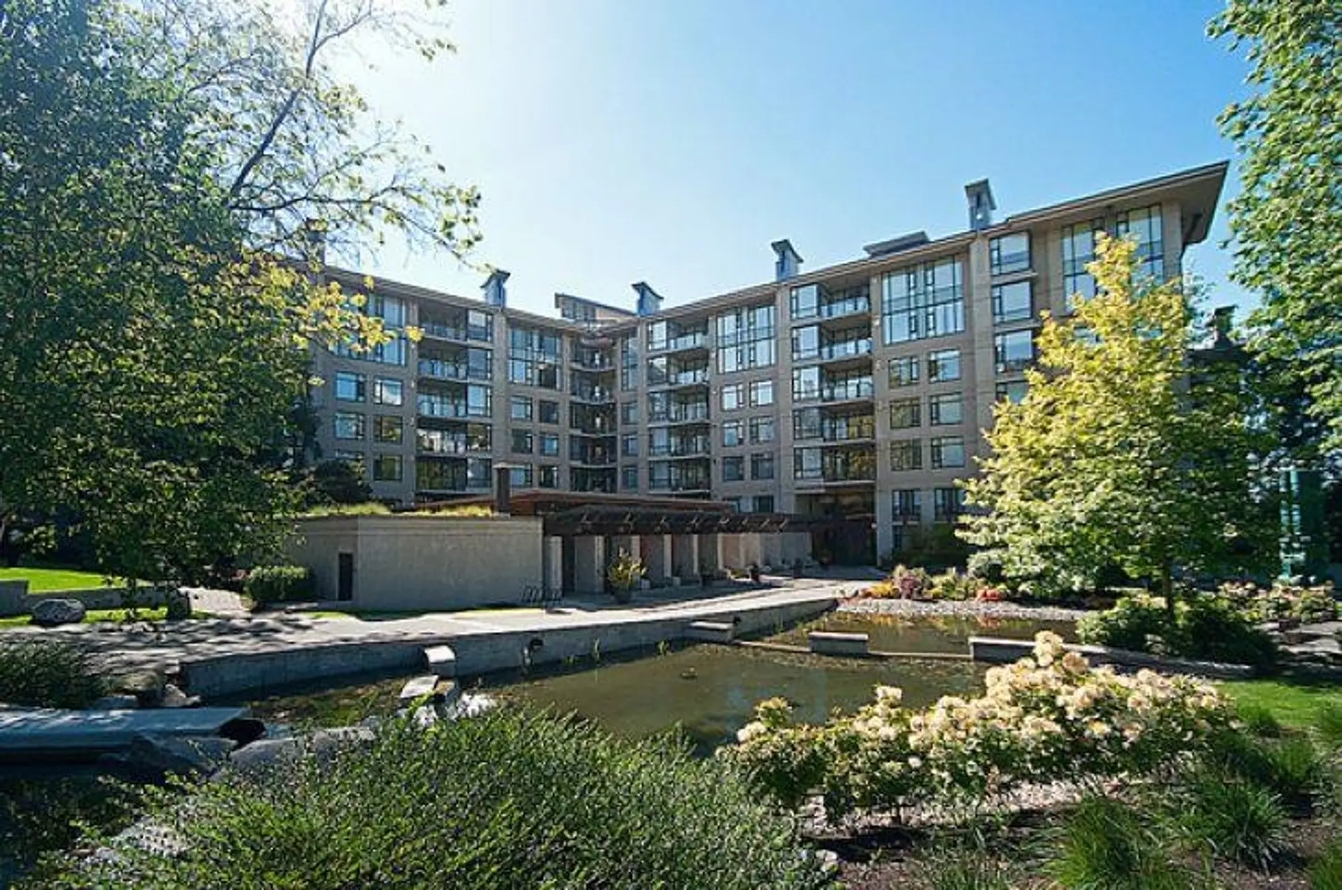 #320 4685 Valley Drive - Image 11