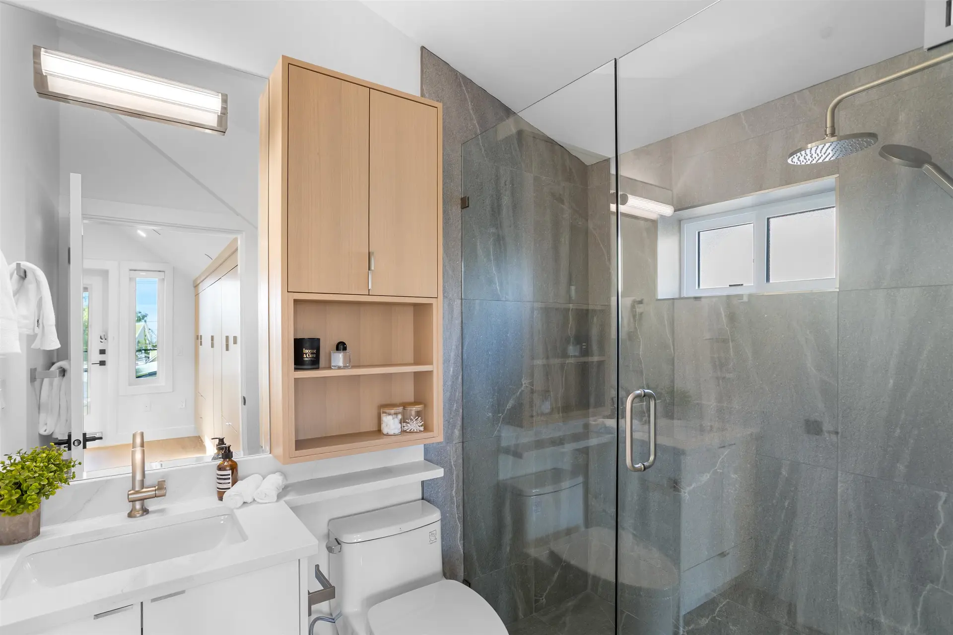 #1 165 E 45th Avenue - Image 17