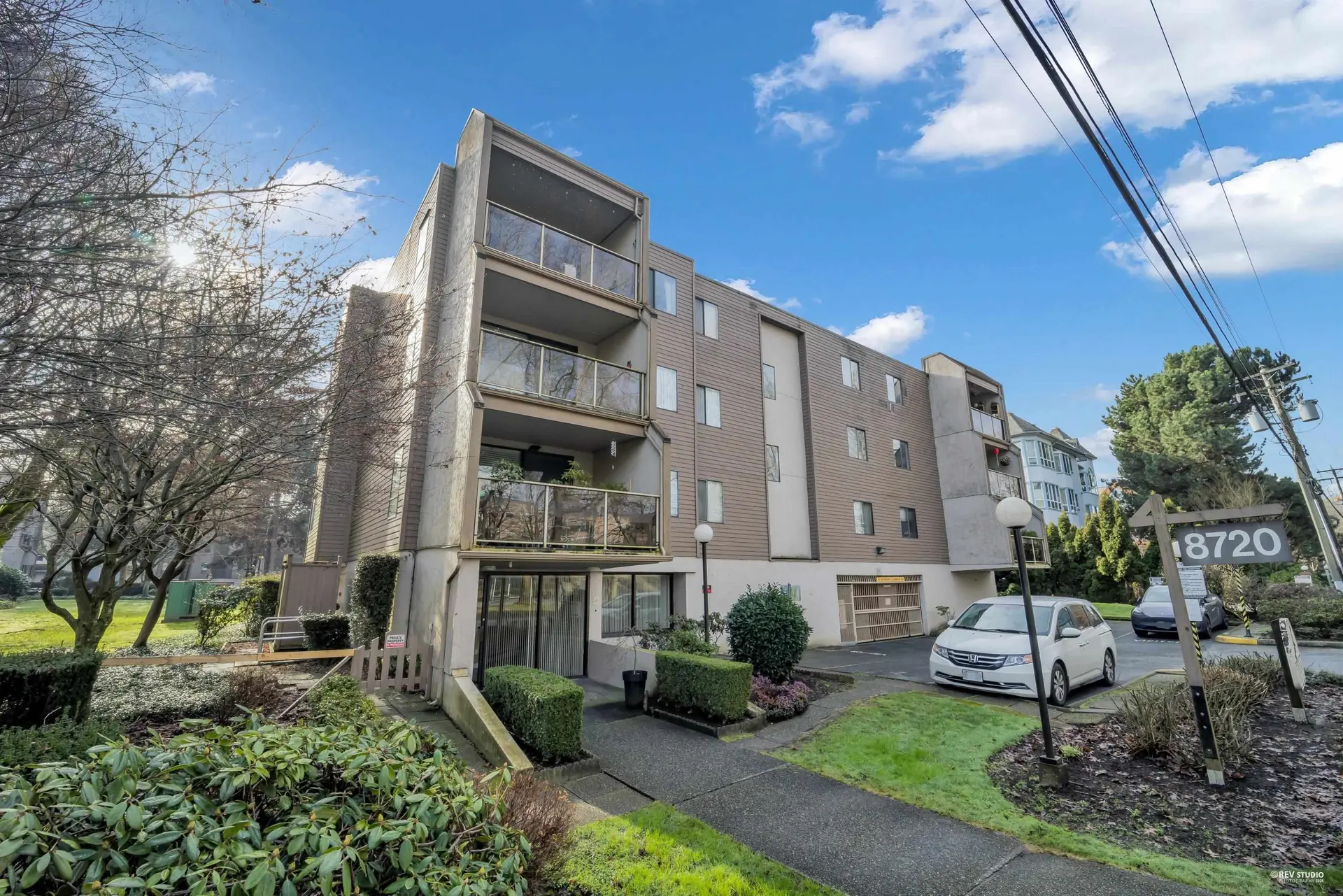 #305 8720 Lansdowne Road - Image 12