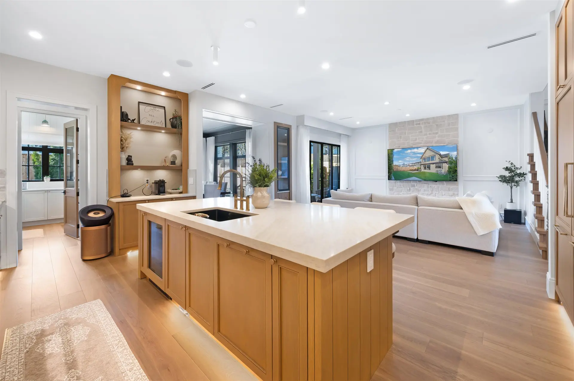6915 205 Street - Image 10