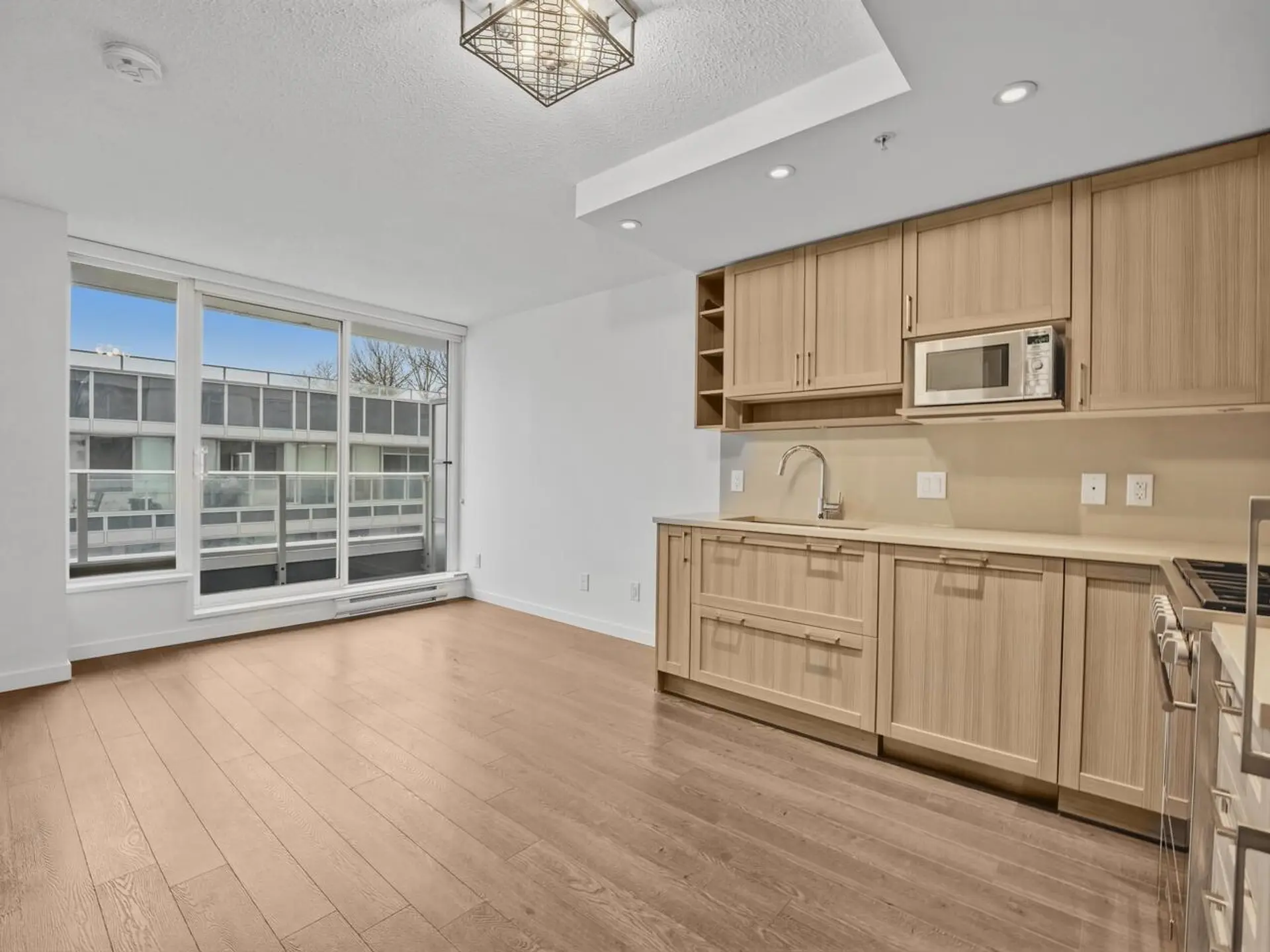 Property at #622 5665 Boundary Road, Vancouver, BC
