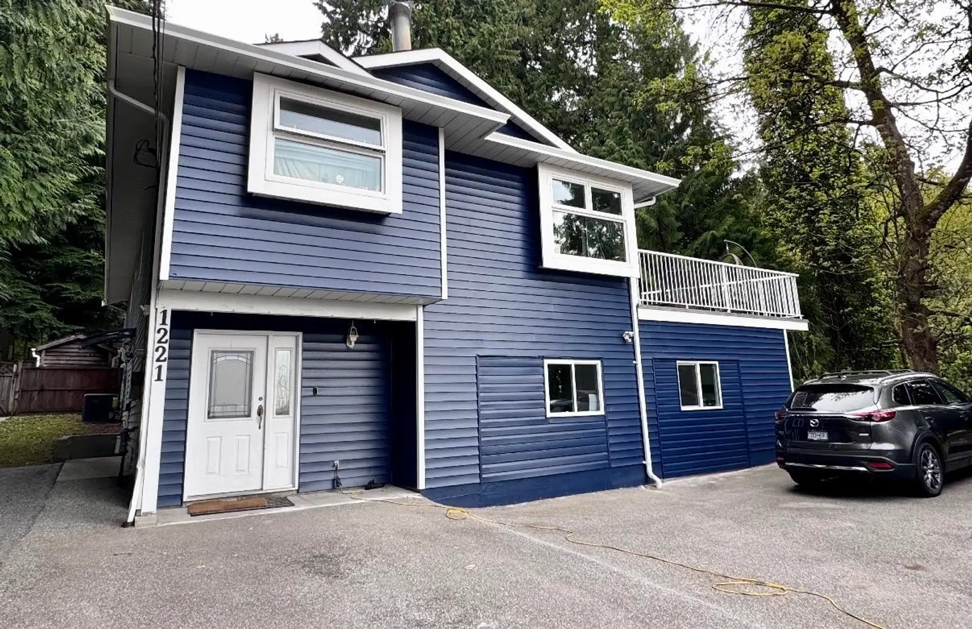 1221 Rochester Avenue - Image 1