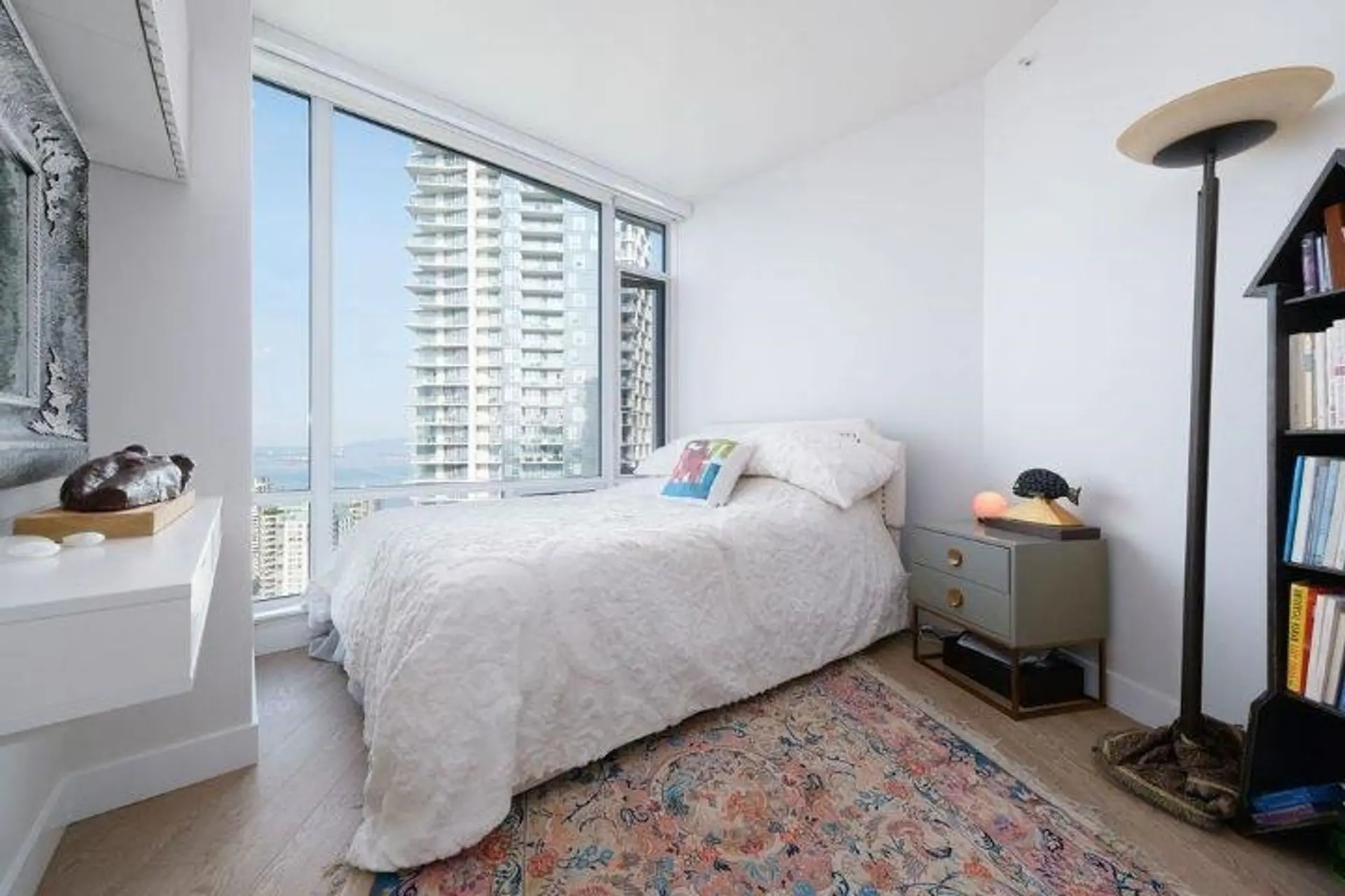 #3708 1283 Howe Street - Image 4