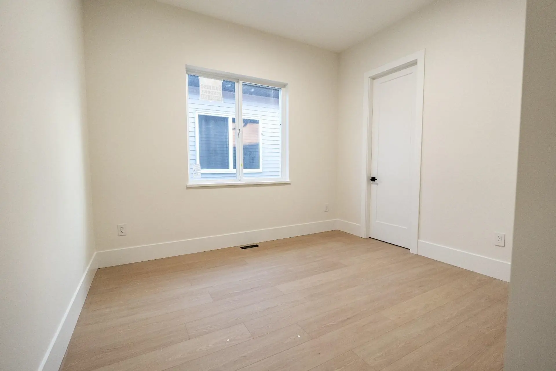 8511 Benedict Blvd Boulevard - Image 13