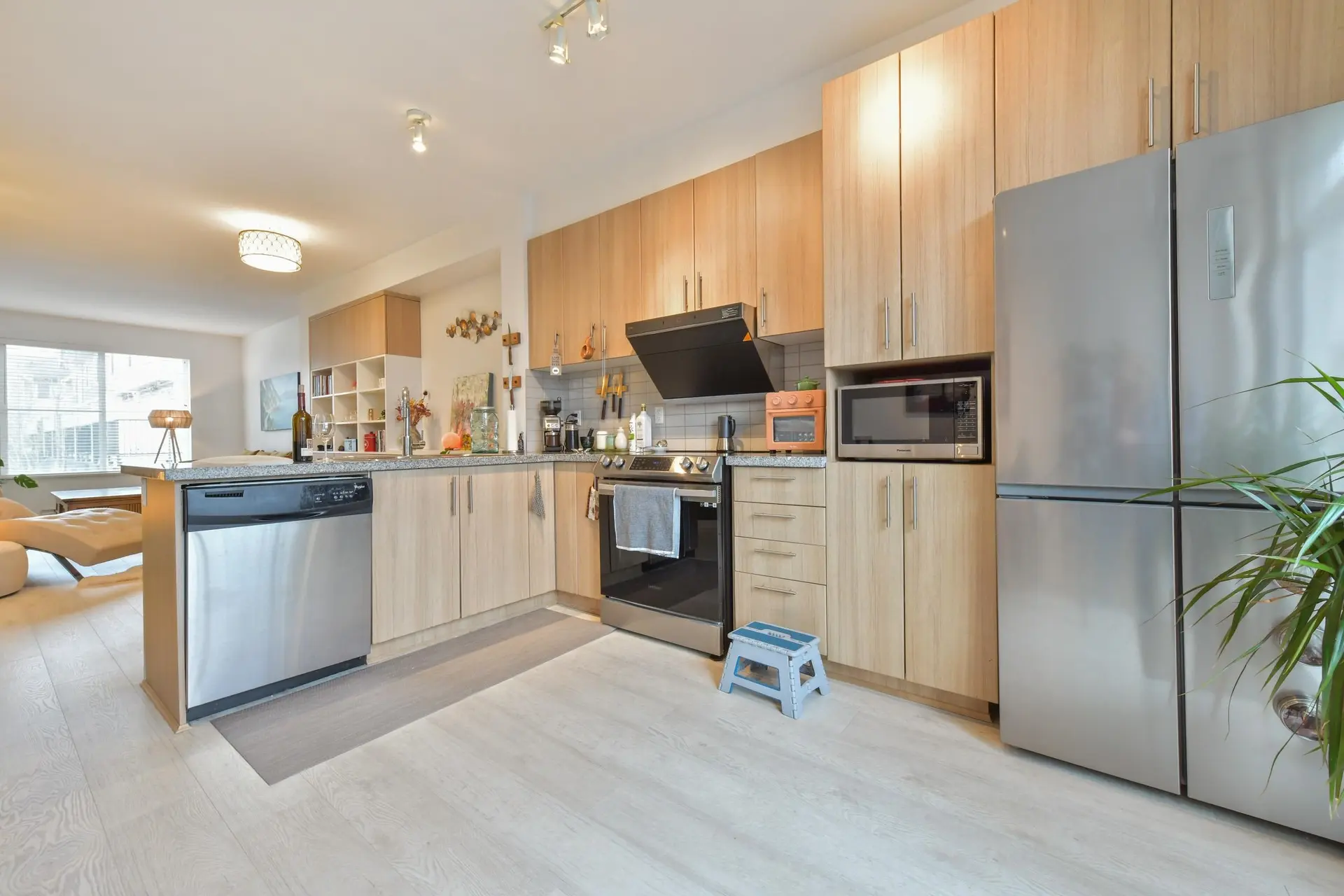 #42 31032 Westridge Place - Image 8