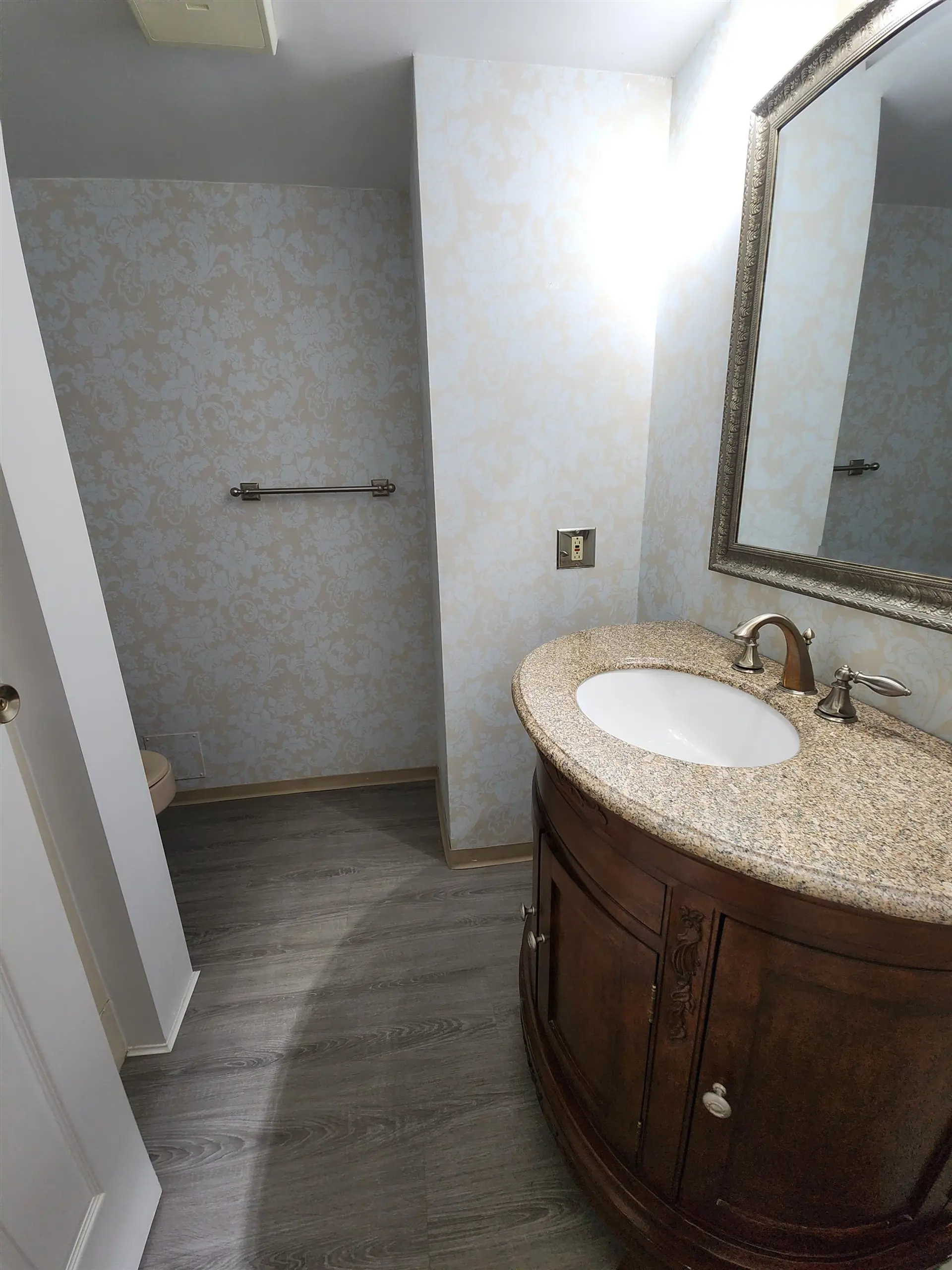 #1305 6631 Minoru Boulevard - Image 7
