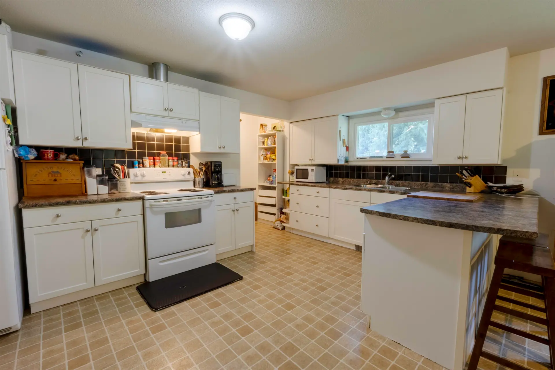 Property at 1335 Eagle Cliff Road, Bowen Island, BC