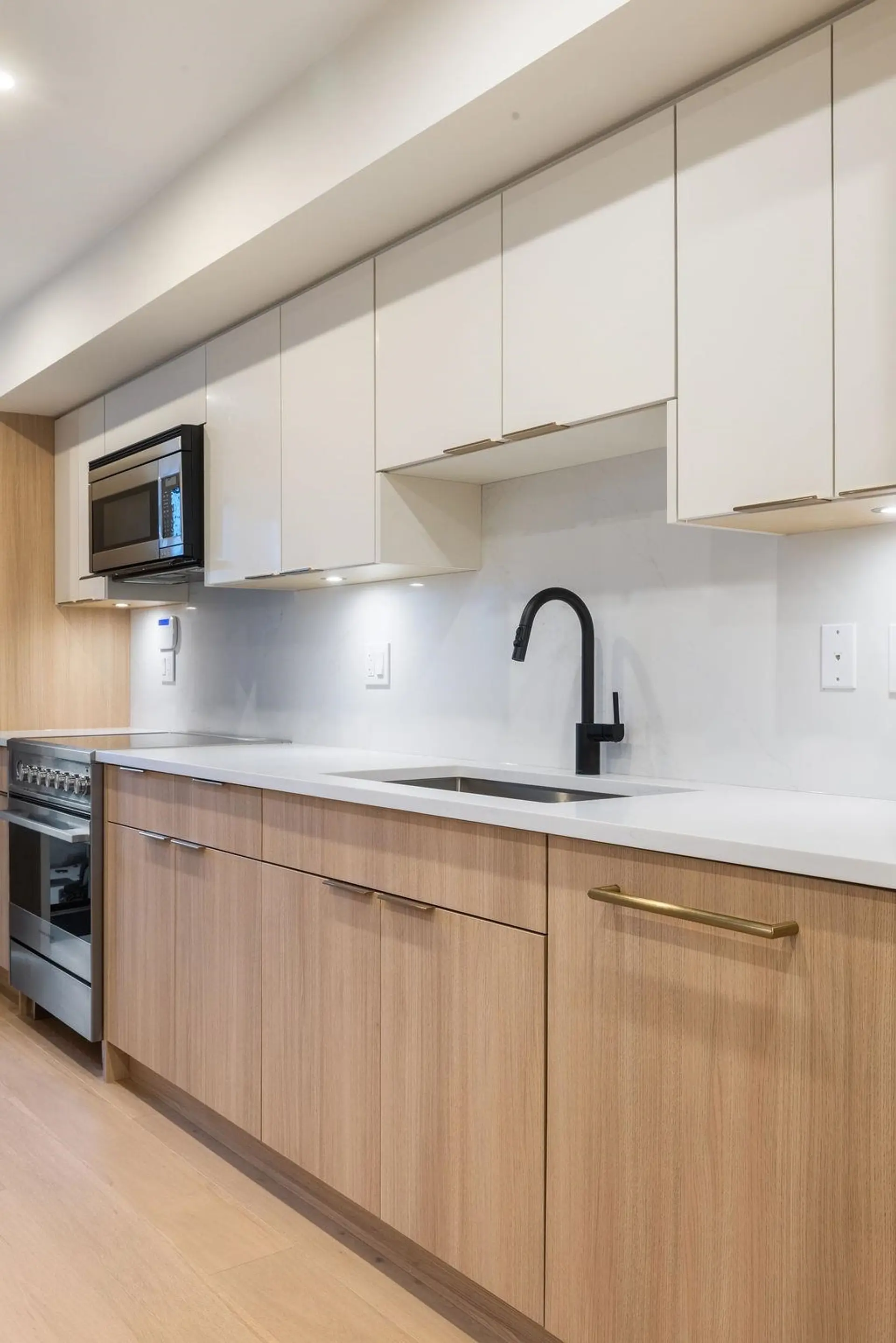 #1 1933 Templeton Drive - Image 6
