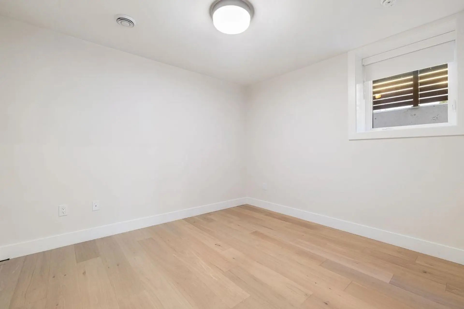 #1 1933 Templeton Drive - Image 13