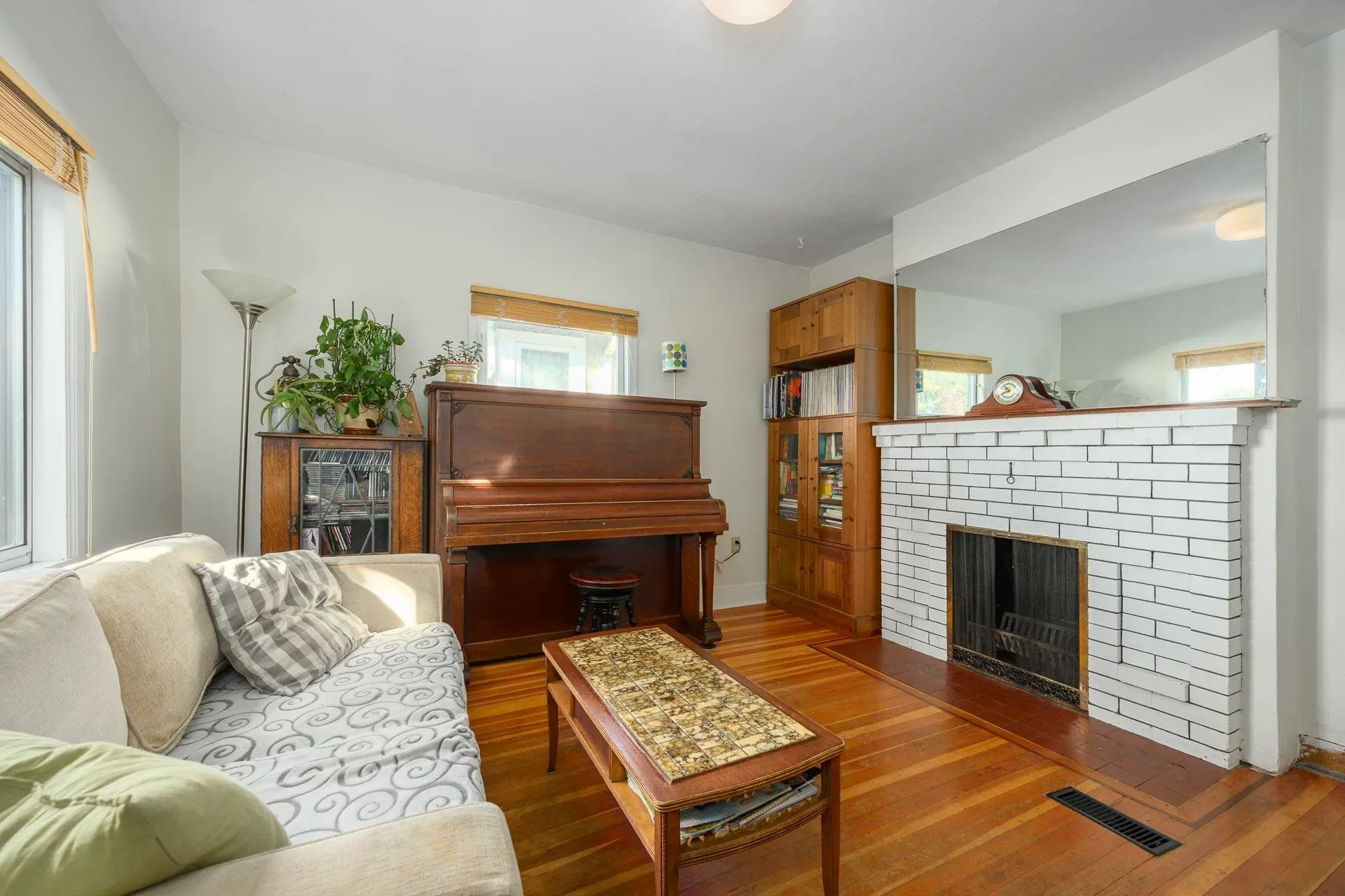 2633 Venables Street - Image 3