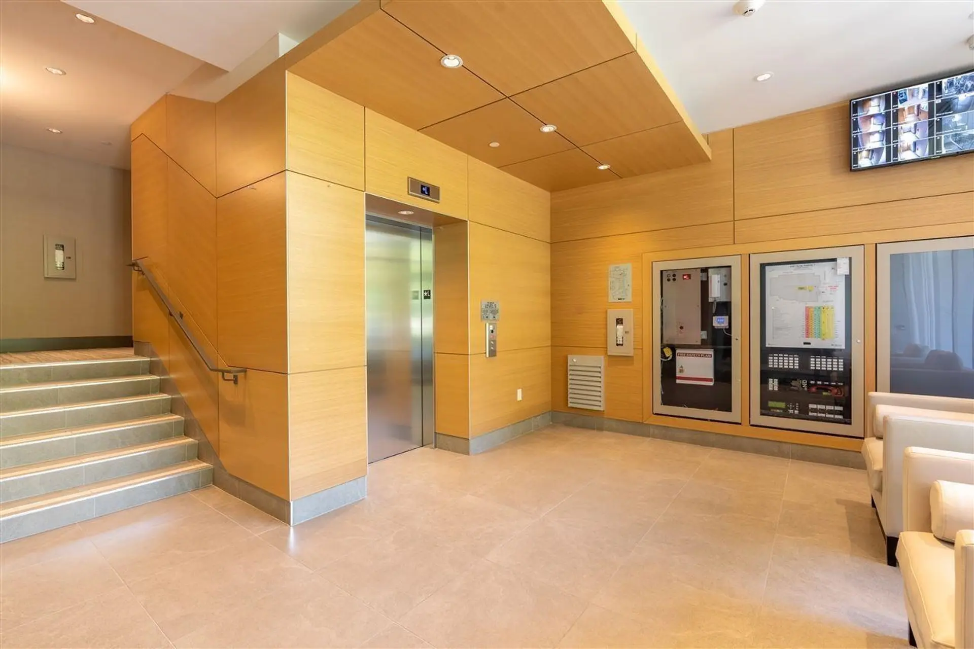 #507 788 Arthur Erickson Place - Image 18