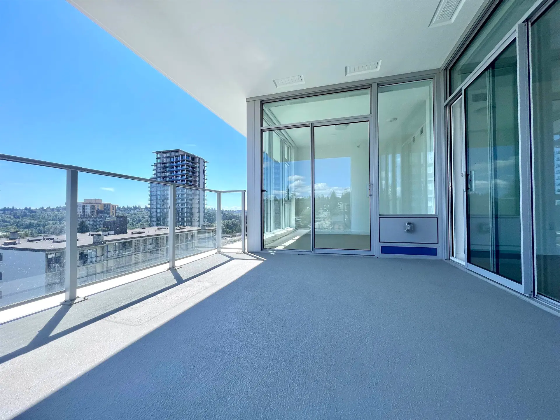 #704 555 Sydney Avenue - Image 13