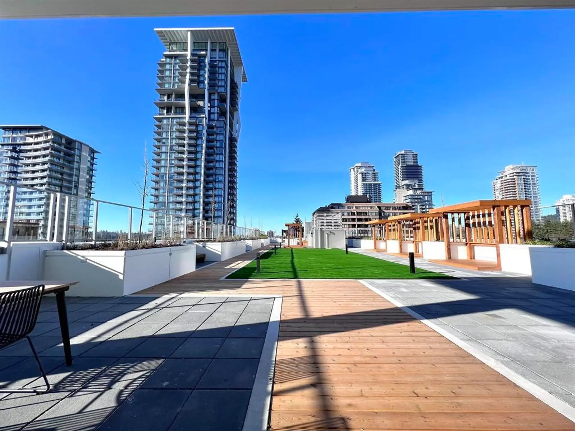 #704 555 Sydney Avenue - Image 18