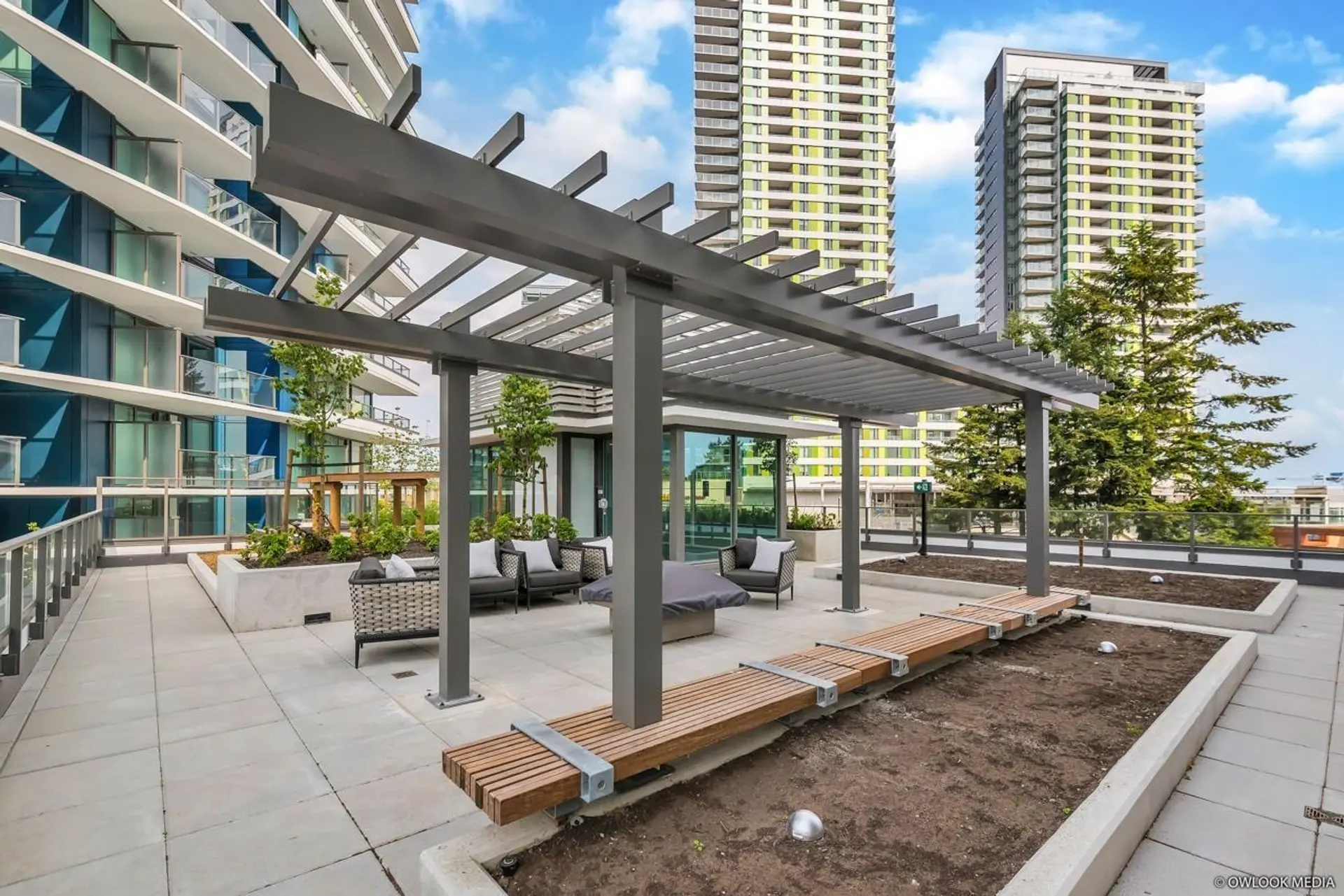 #2402 8189 Cambie Street - Image 7