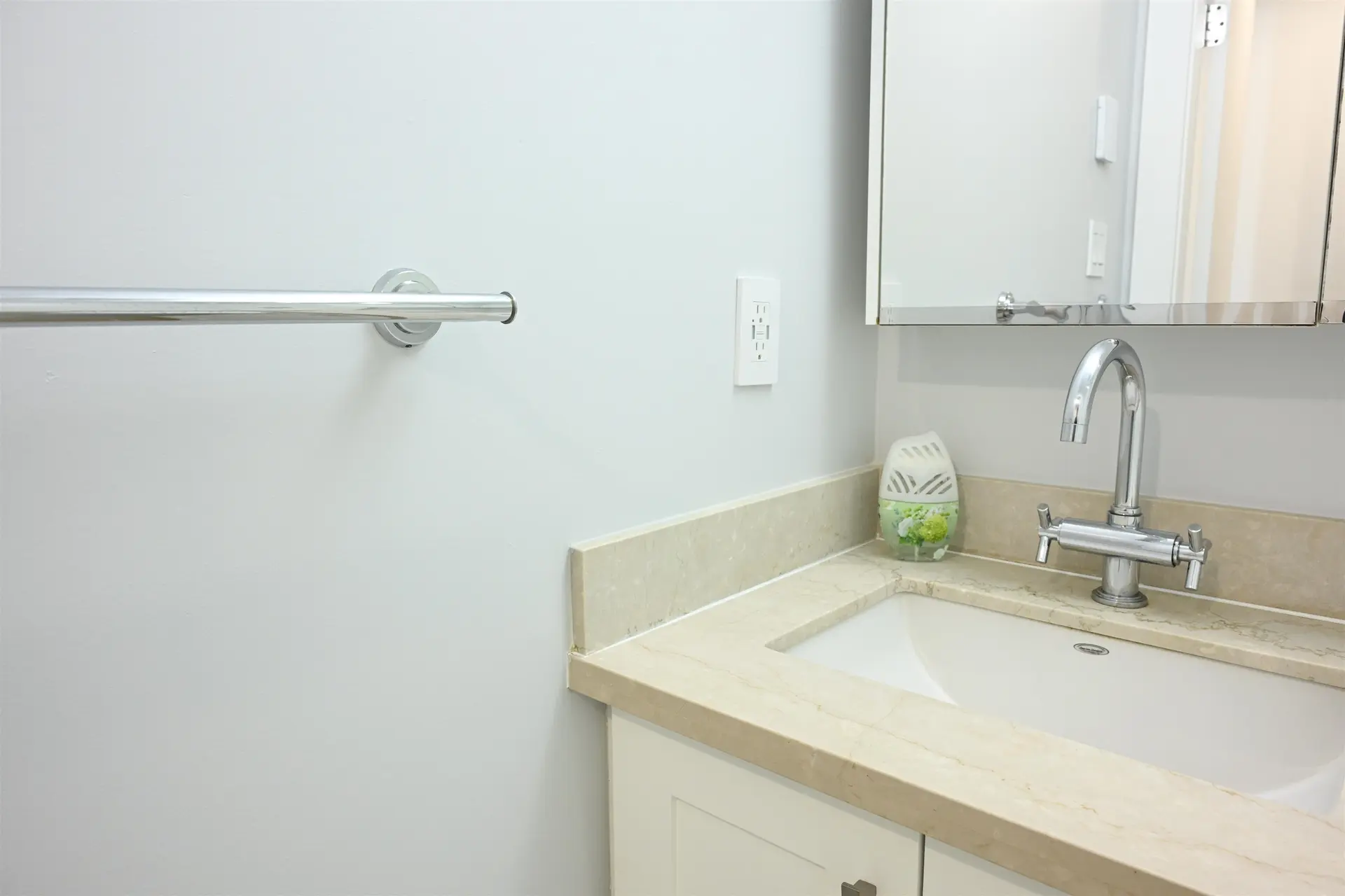 #1403 888 Homer Street - Image 15