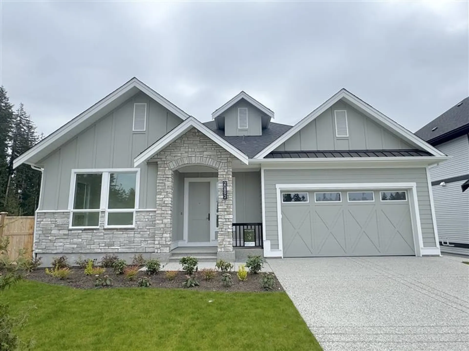 20892 35a Avenue - Image 1